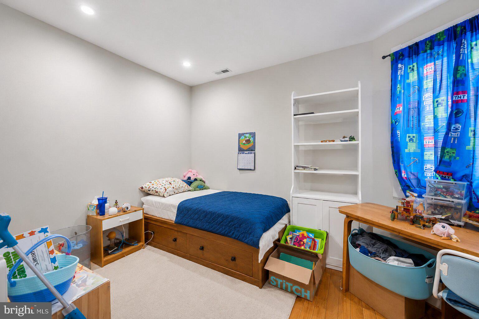 GERMANTOWN - Residential