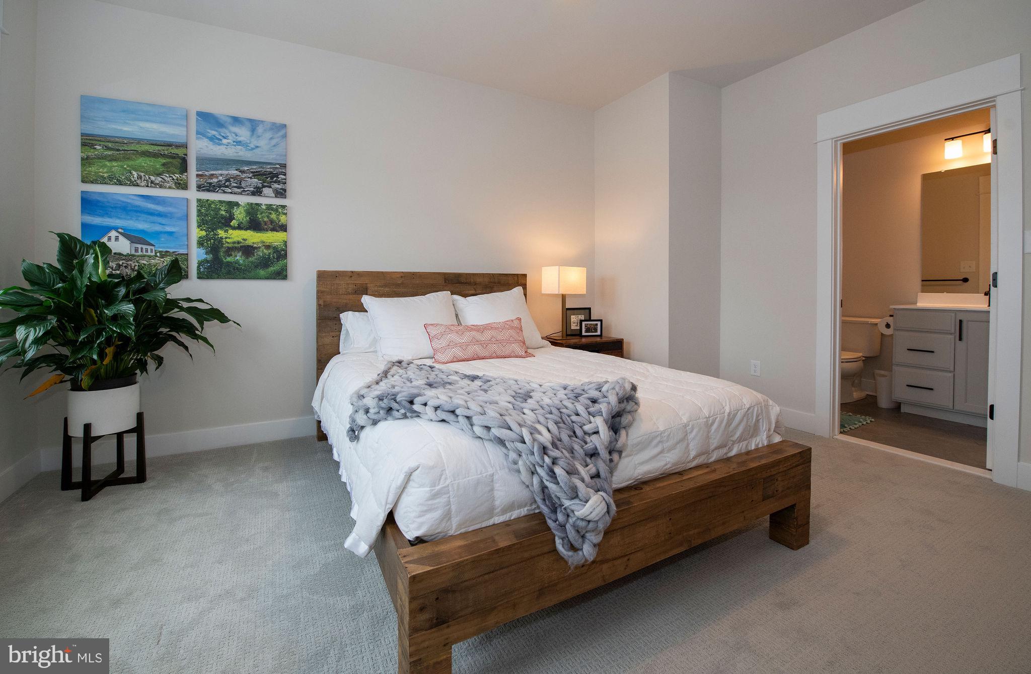 SPRING OAK - Residential