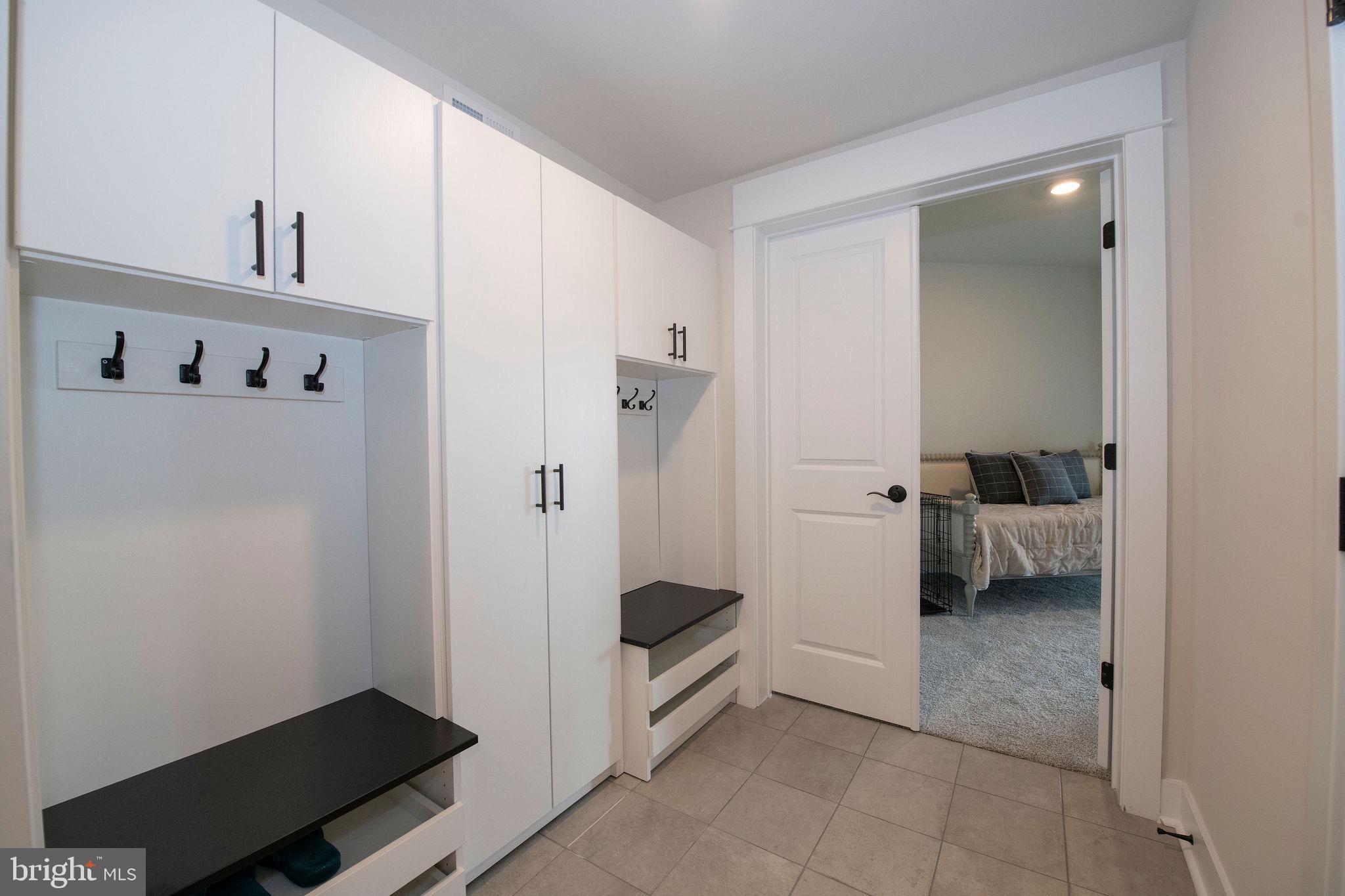 SPRING OAK - Residential