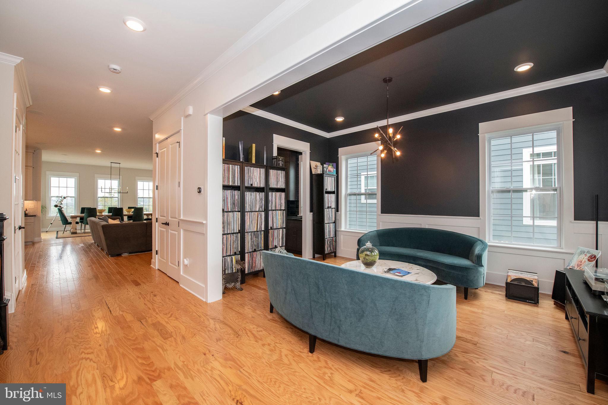 SPRING OAK - Residential