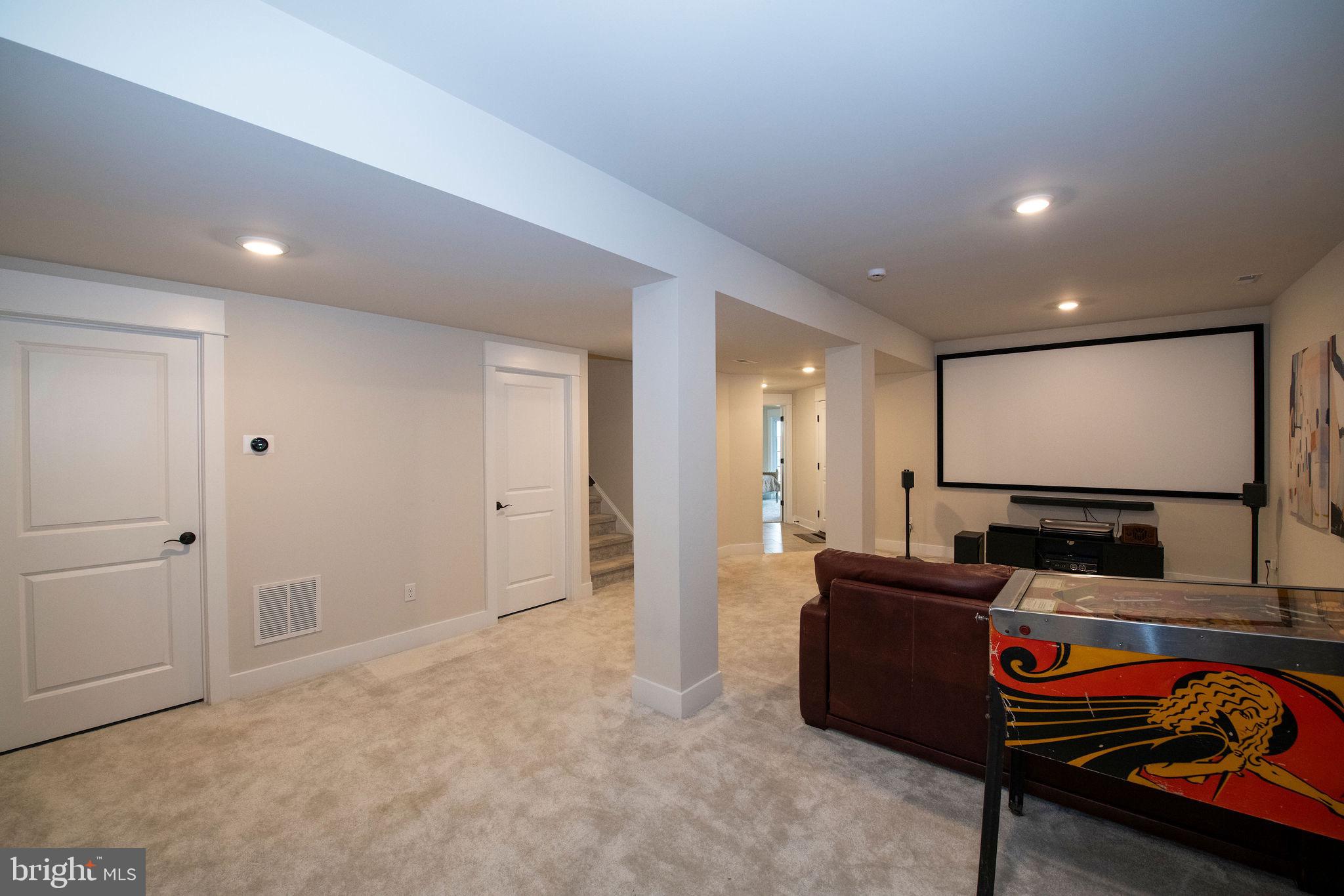 SPRING OAK - Residential