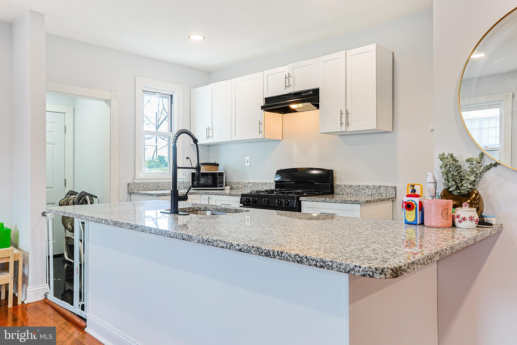 LANSDOWNE - Residential