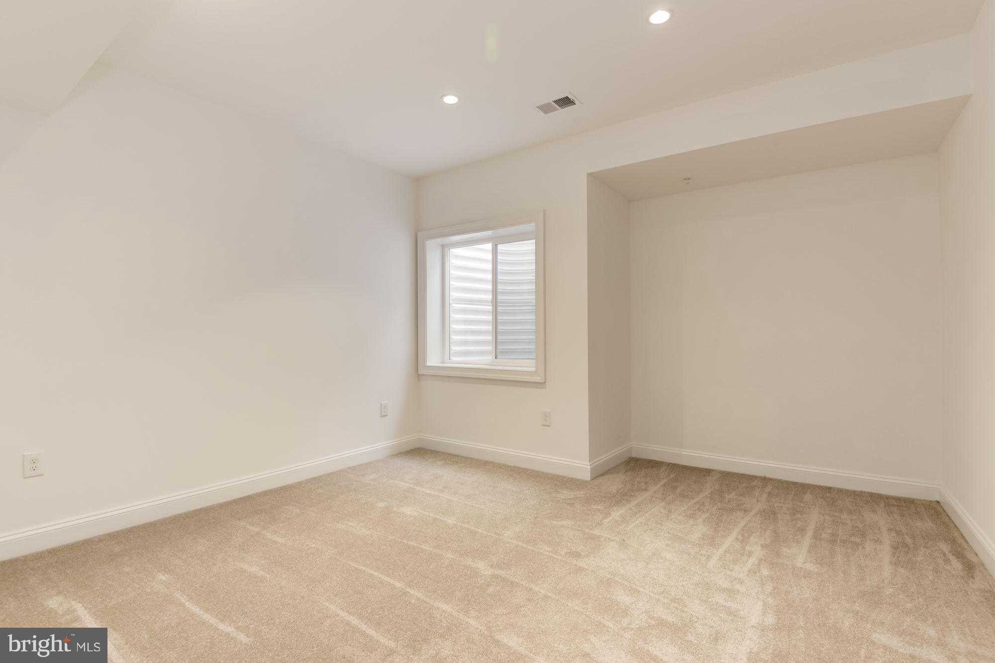 MARYMOUNT - Residential