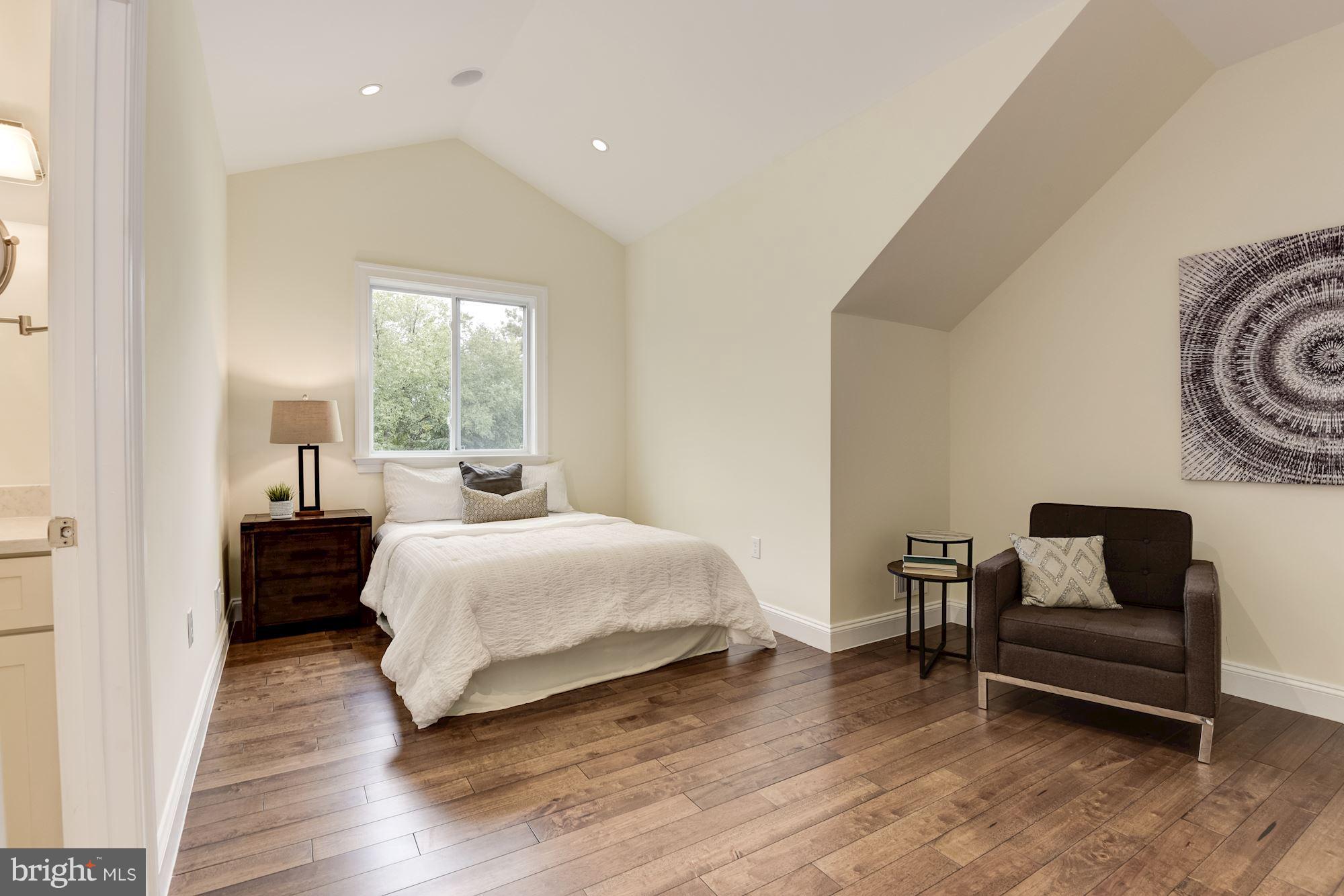 MARYMOUNT - Residential