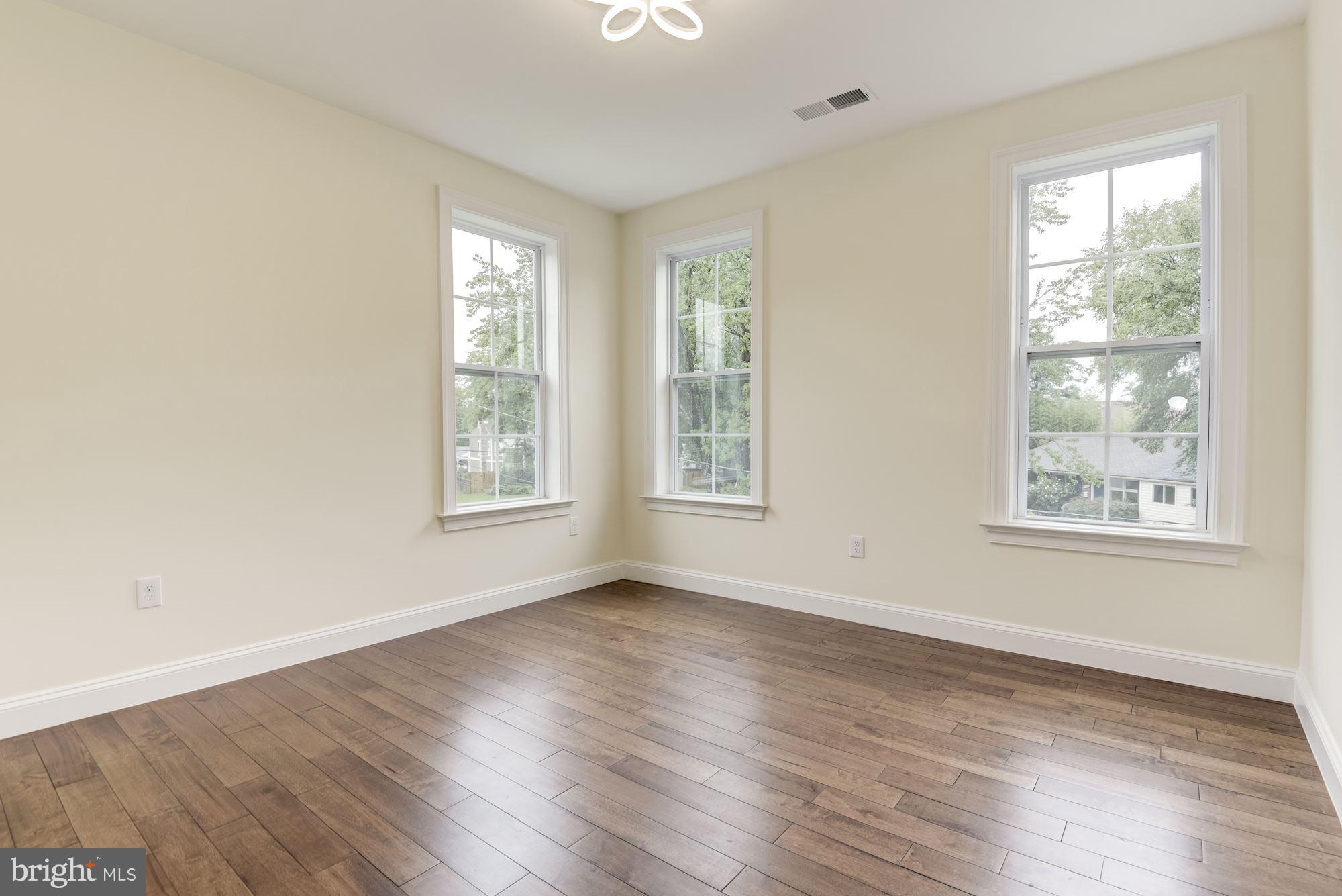 MARYMOUNT - Residential