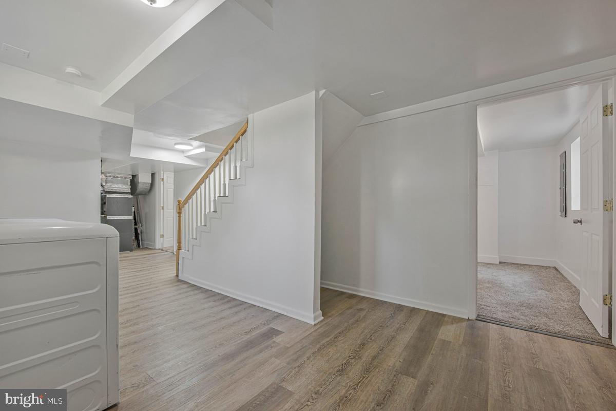 OAK SPRING - Residential