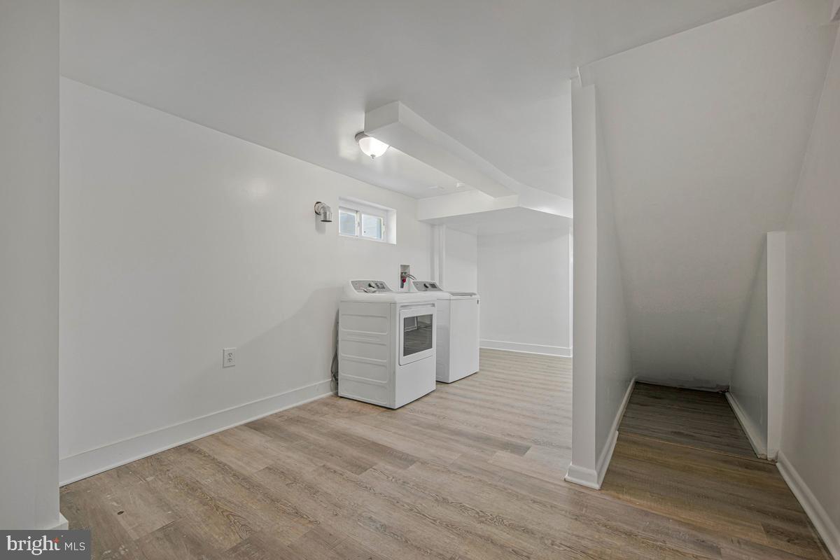 OAK SPRING - Residential
