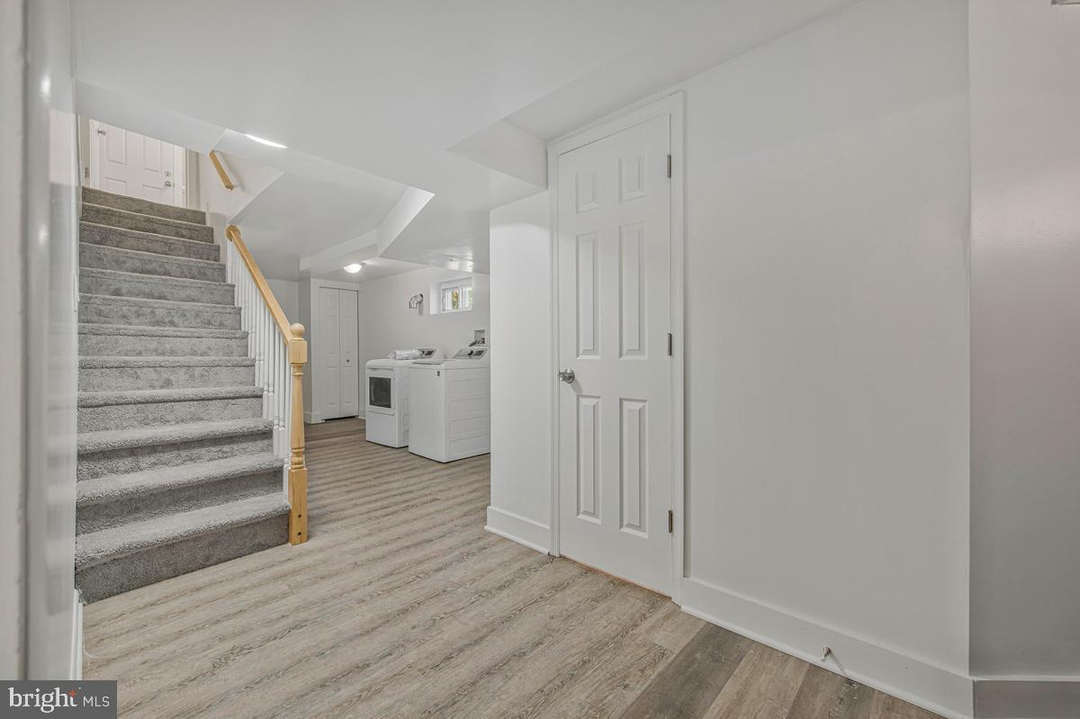 OAK SPRING - Residential