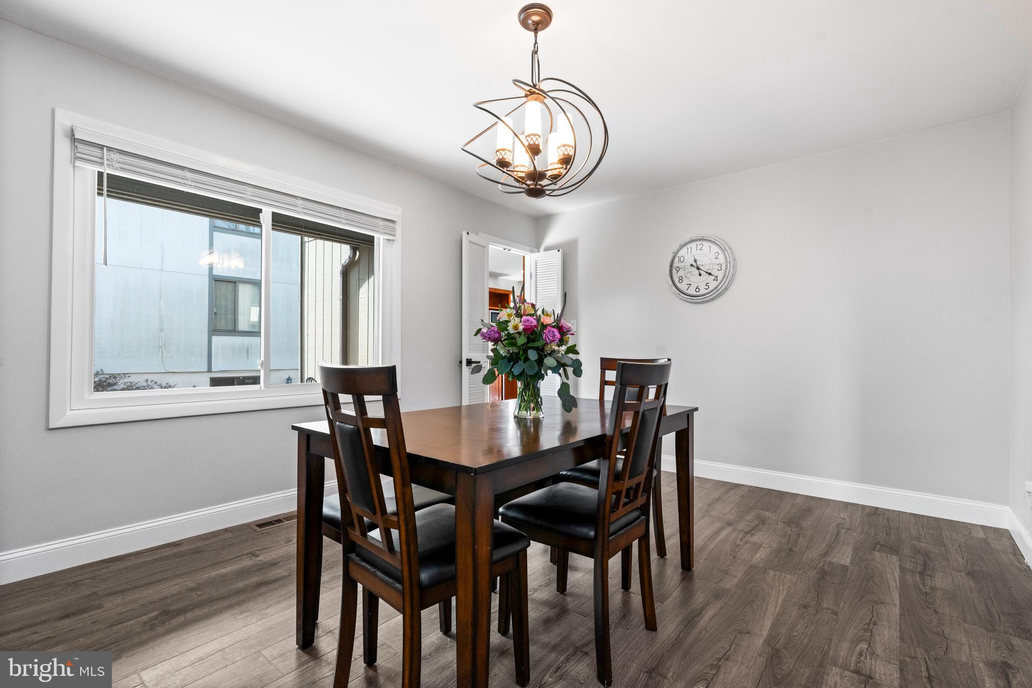 SIGNAL HILL - Residential