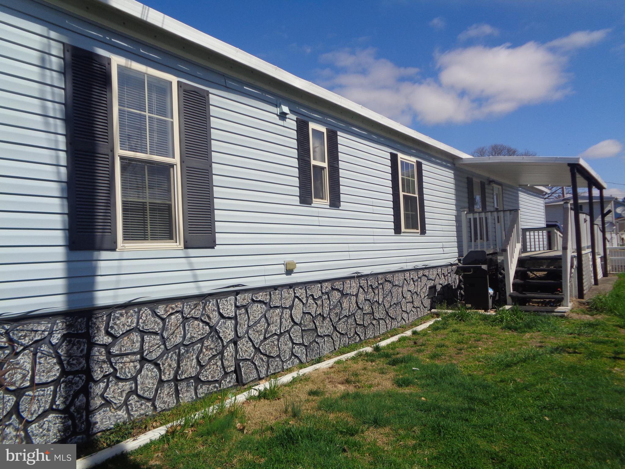 1995 Fleetwood Mobile Home (single wide) in Aspen Mobile Home Community in Strodes Mills.  New flooring, kitchen appliances, covered front porch with ramp to parking area, owner replacing ramp boards prior to closing.  Monthly lot rent $350, includes water, sewage & trash.  No secondary financing.  Buyer will need 10% down, 1st month's lot rent, $100 security deposit & $50 application fee for park approval.  Seller has list of lenders available with 650 or higher credit score.