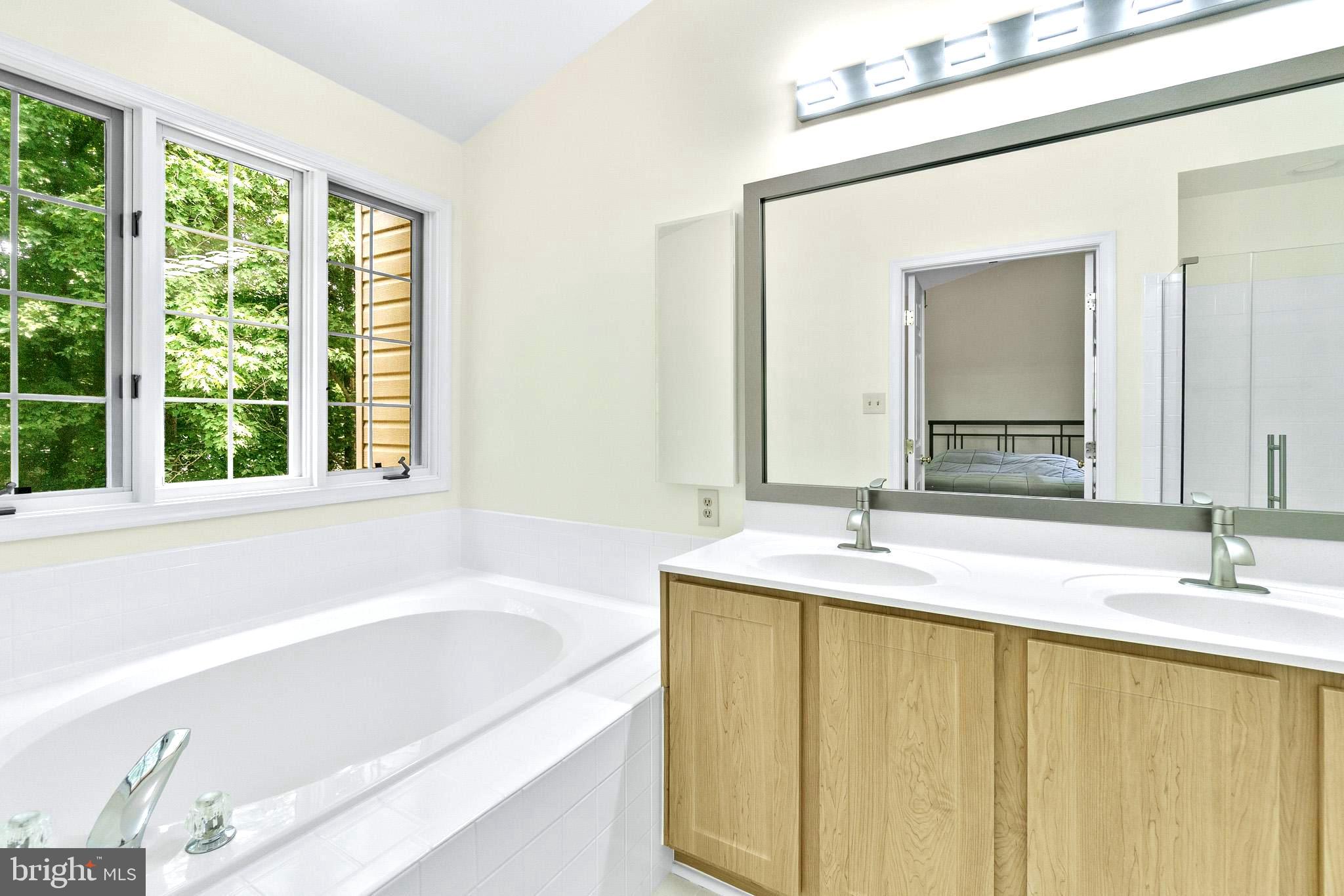 JAMES CREEK - Residential