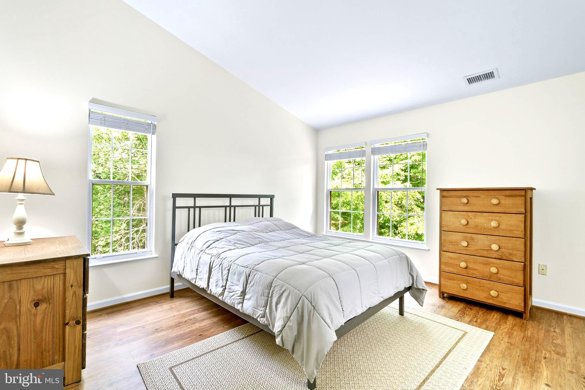JAMES CREEK - Residential