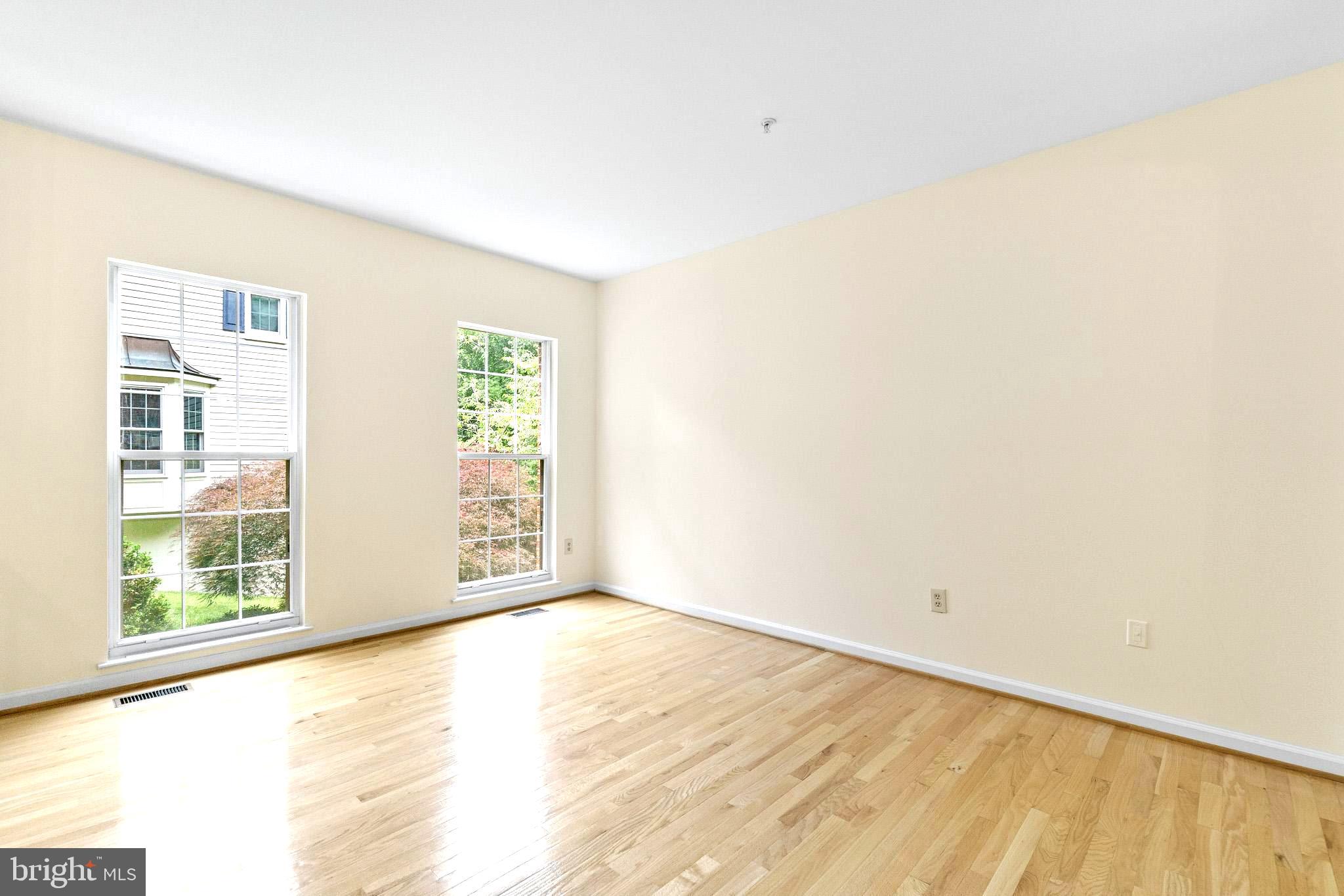 JAMES CREEK - Residential