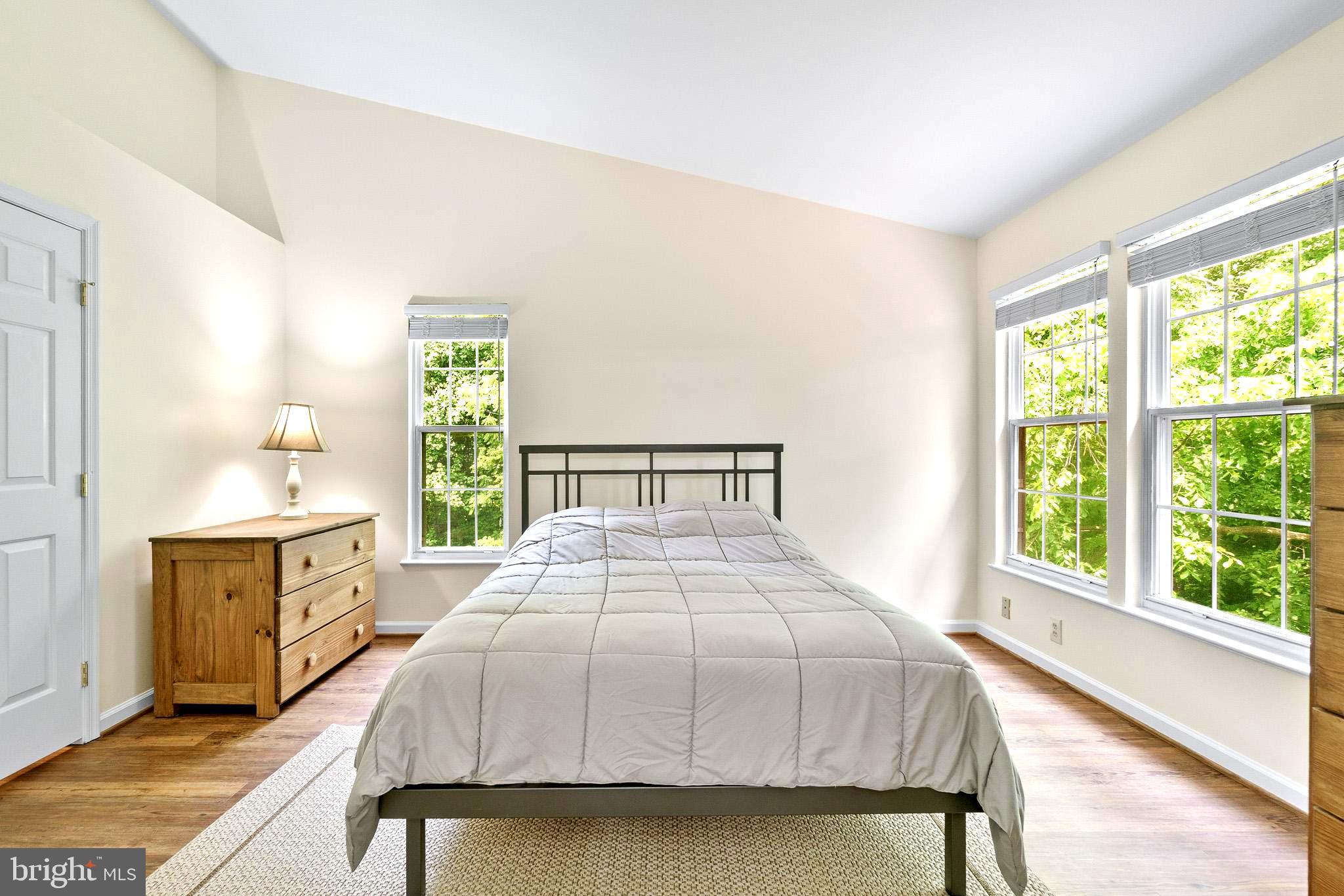 JAMES CREEK - Residential