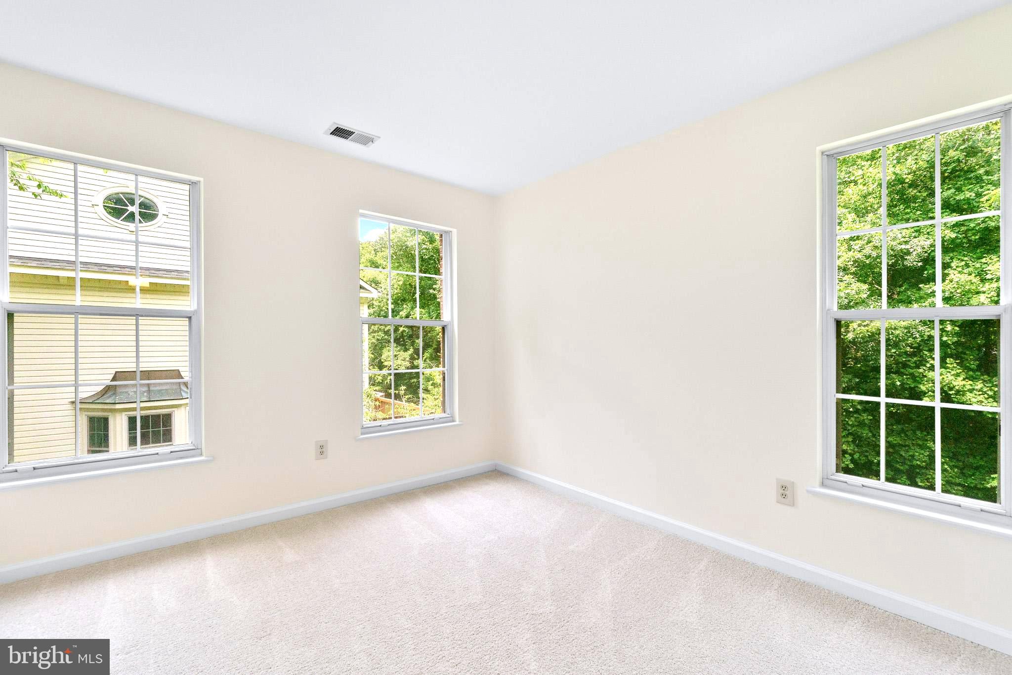 JAMES CREEK - Residential