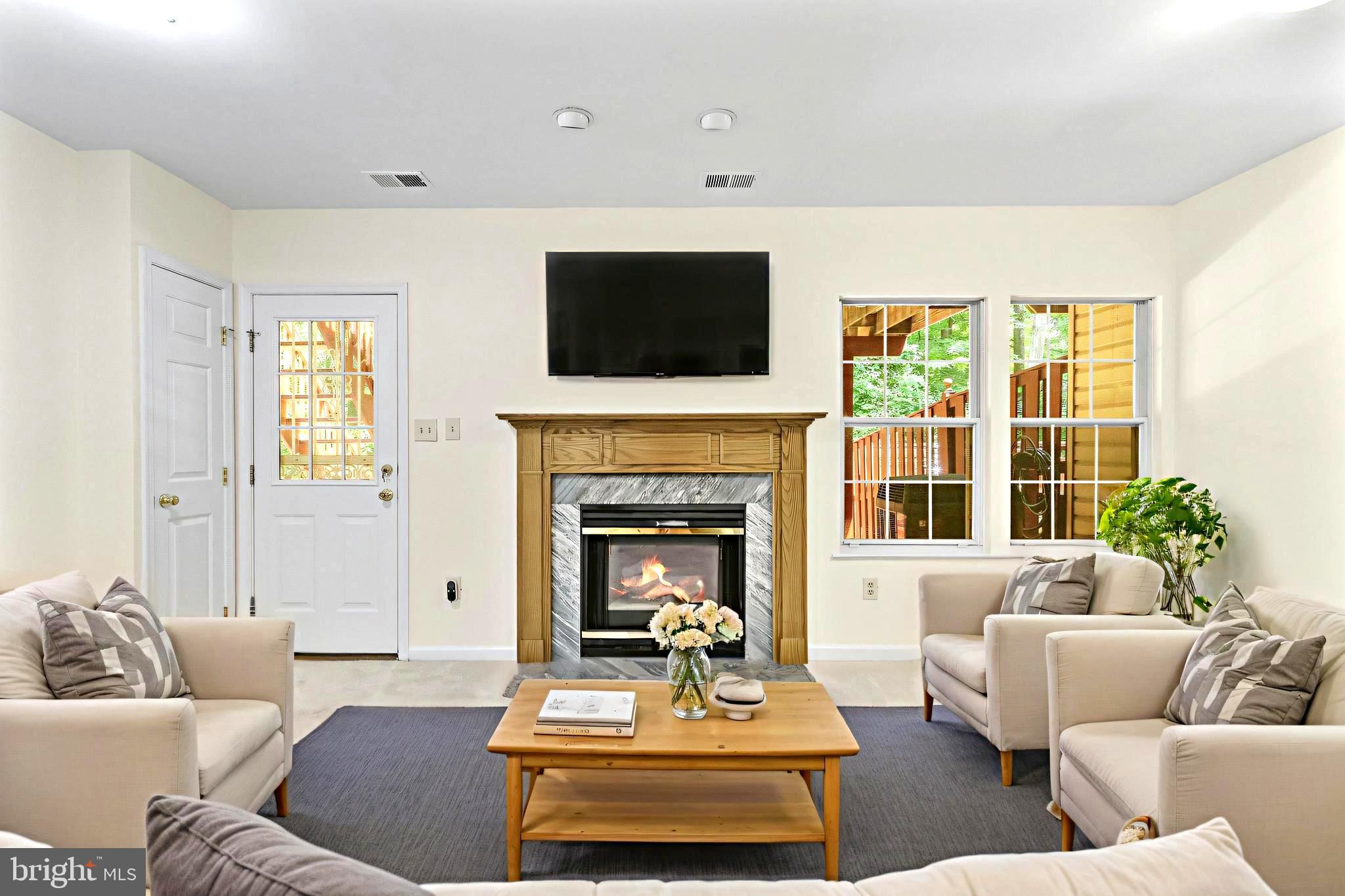 JAMES CREEK - Residential