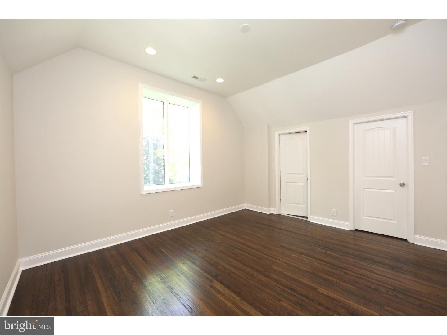 MERION STATION - Residential