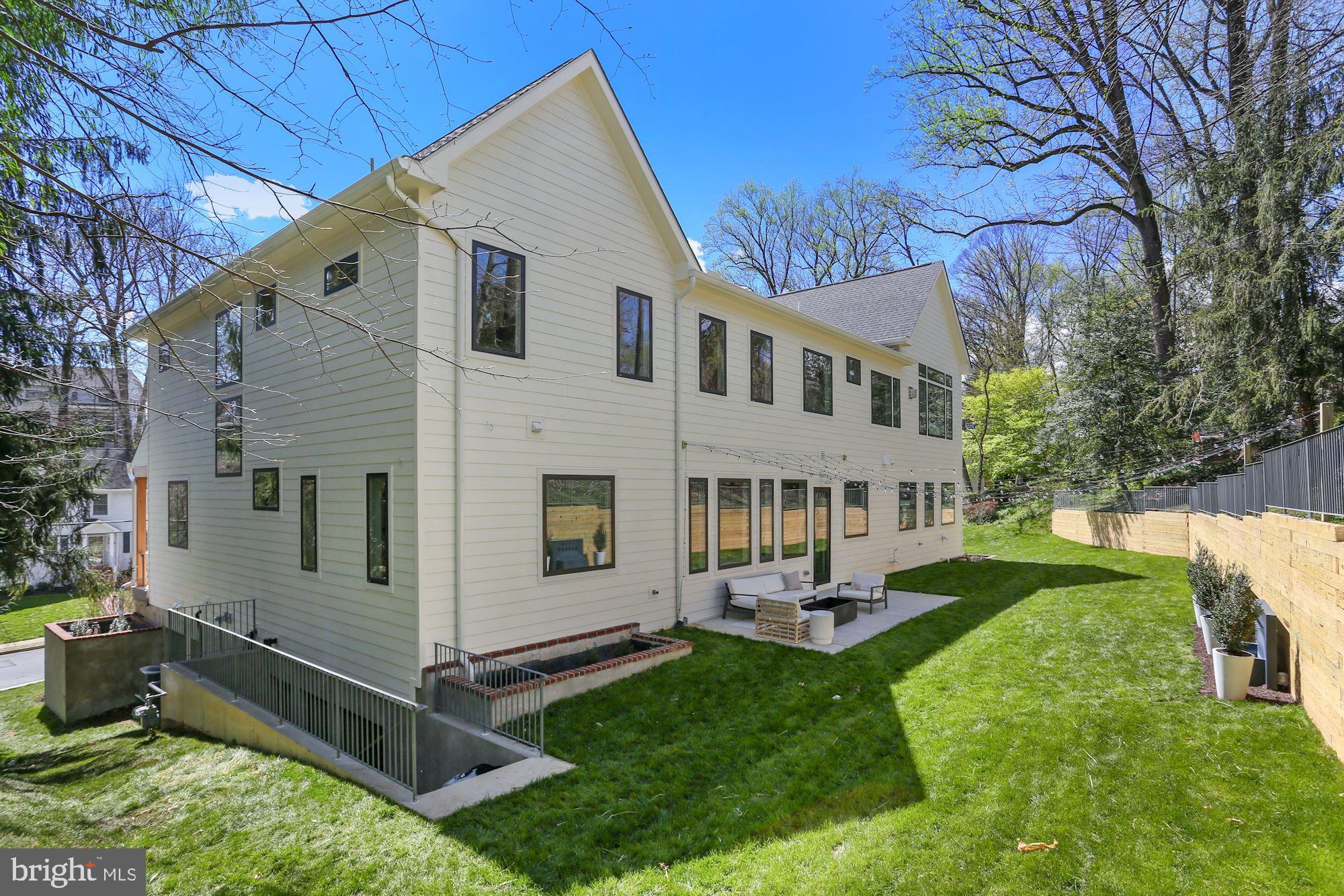 WOODLAND ACRES - Residential