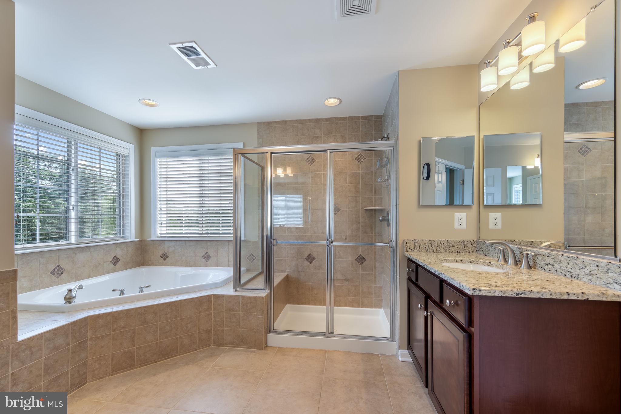 AUSTIN RIDGE - Residential