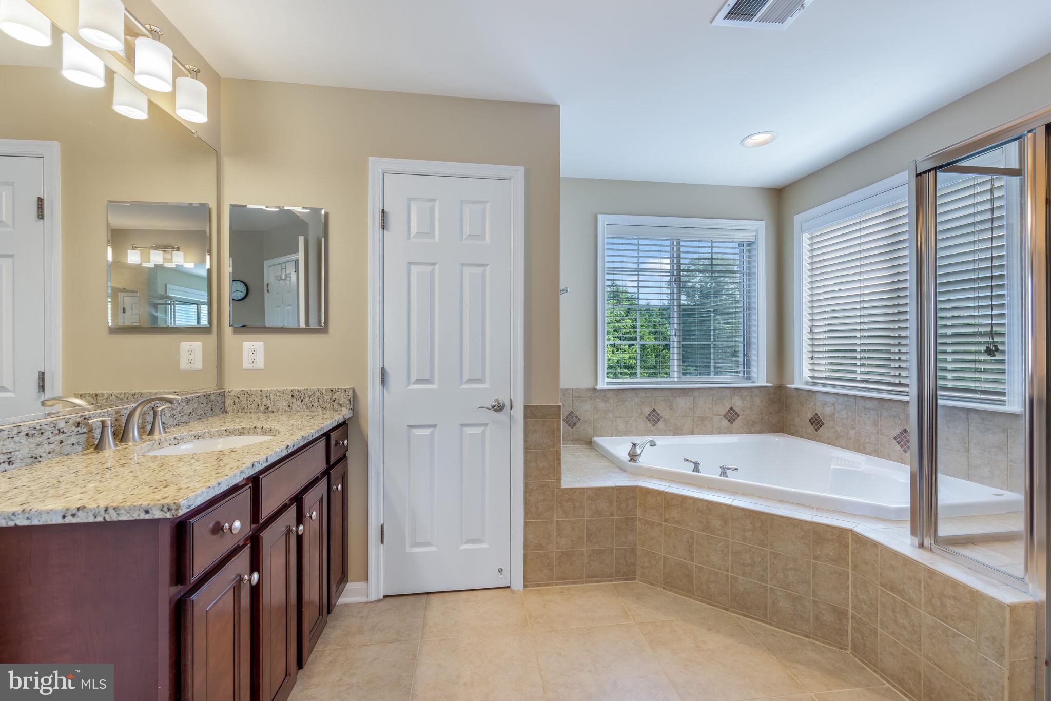 AUSTIN RIDGE - Residential
