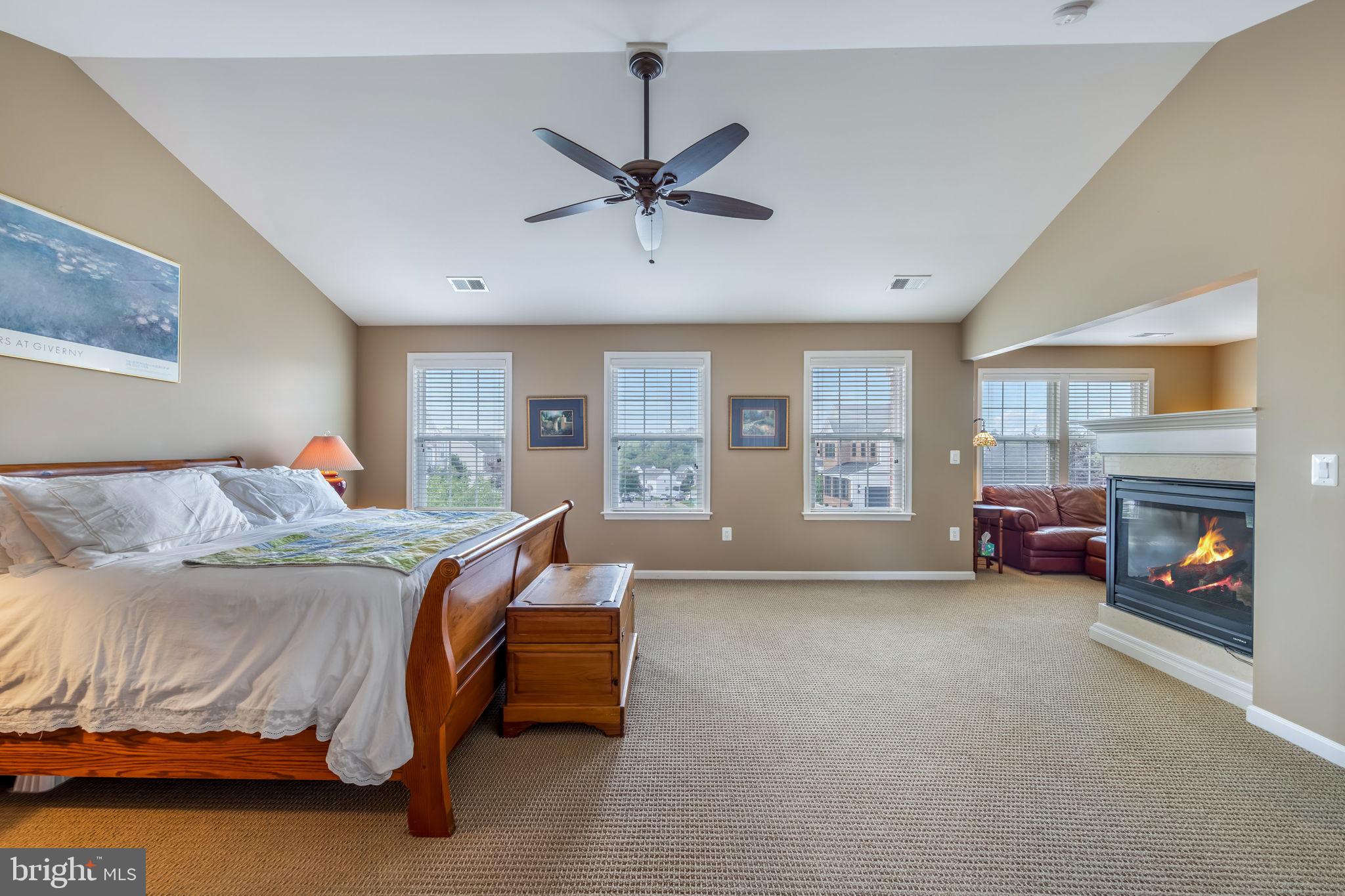 AUSTIN RIDGE - Residential