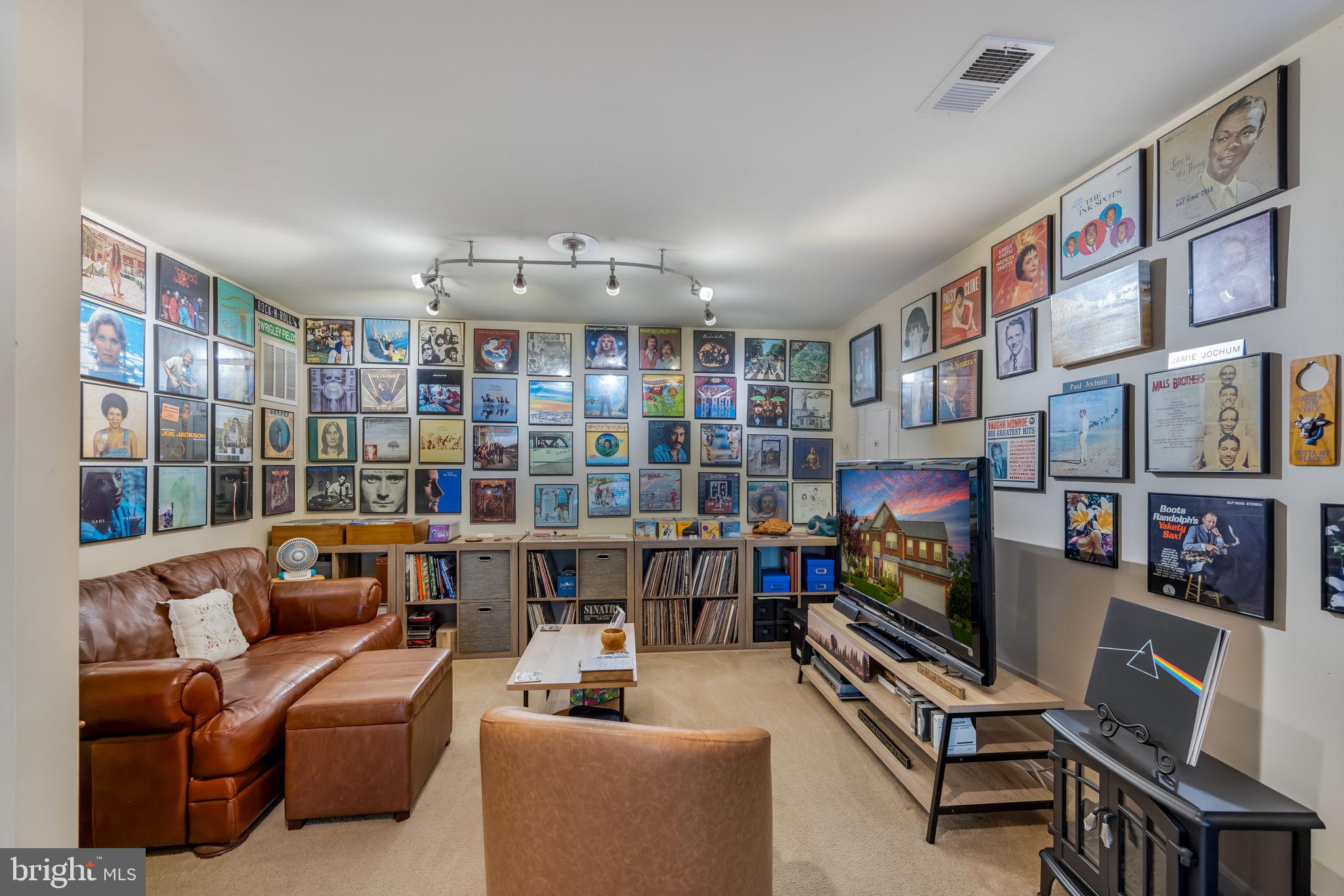 AUSTIN RIDGE - Residential
