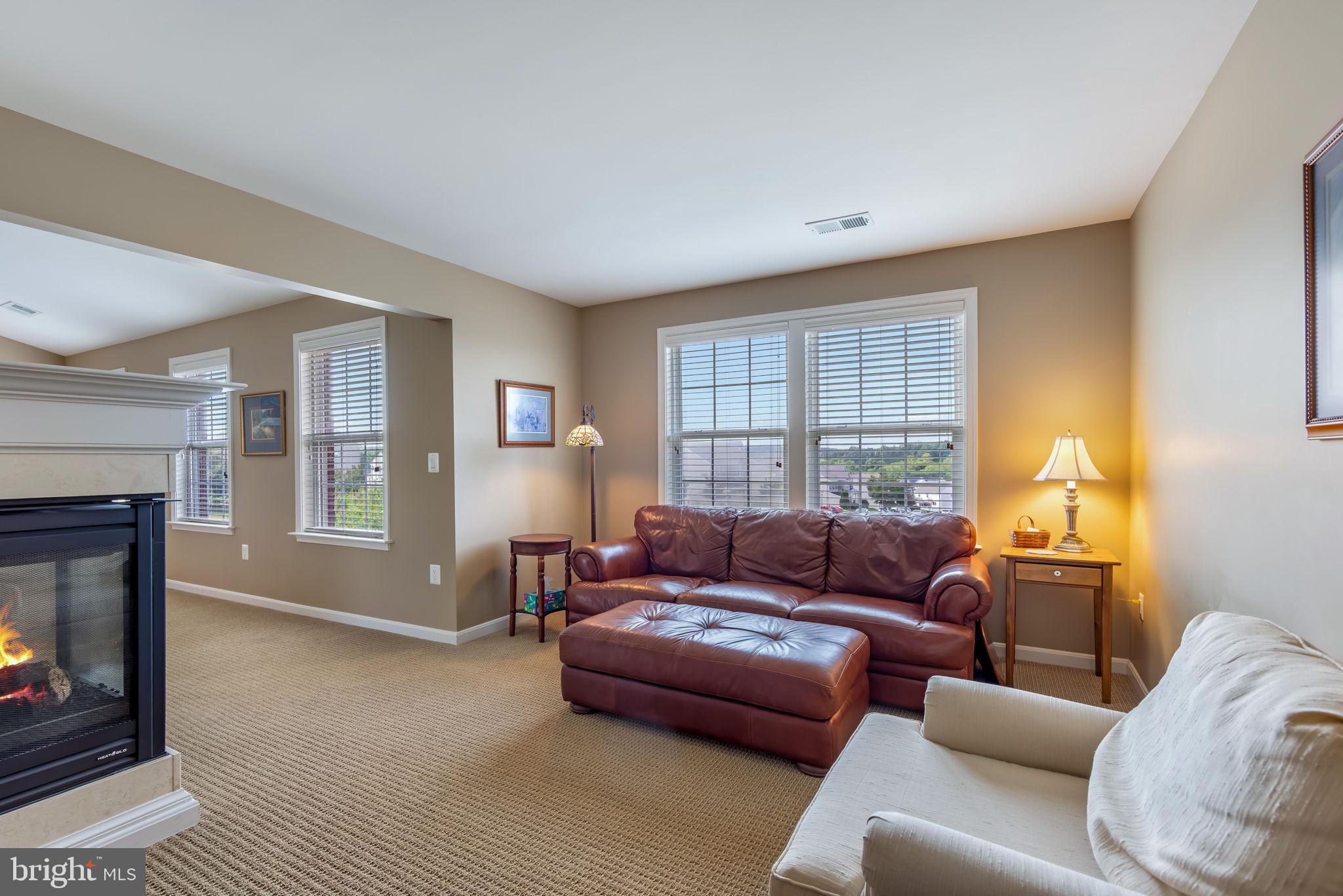 AUSTIN RIDGE - Residential