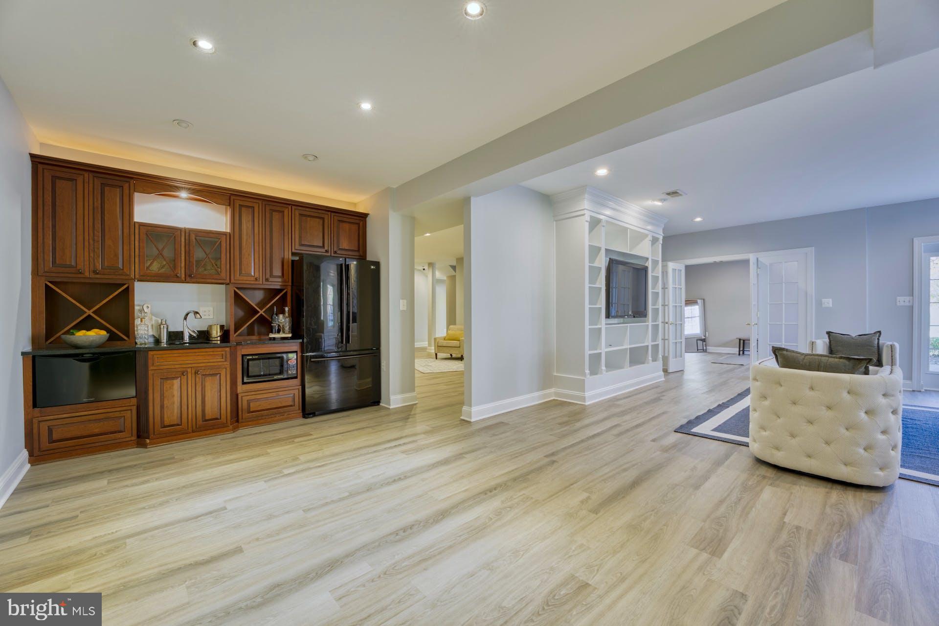 BEACON HILL - Residential