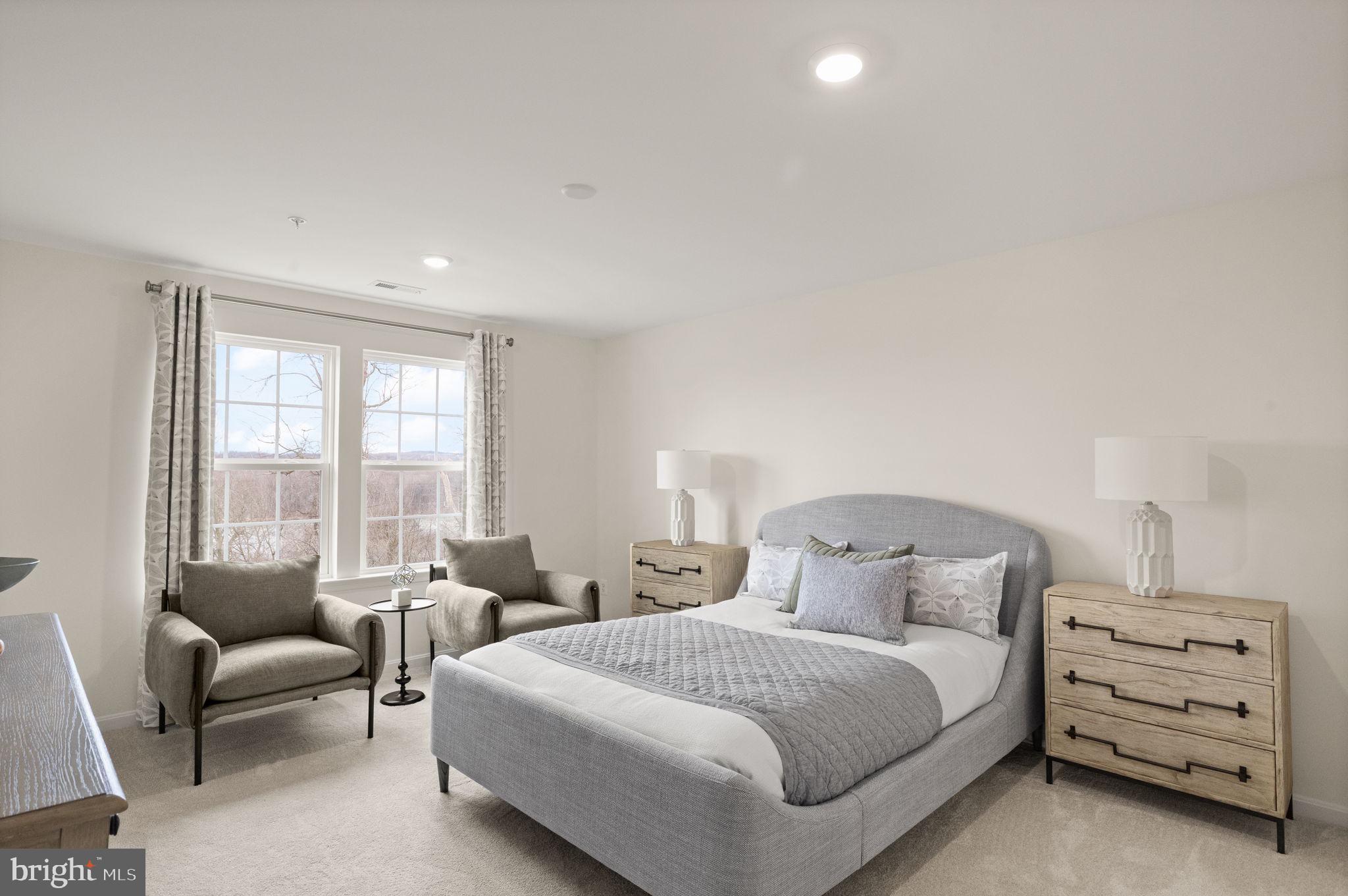 RICHMOND HILLS - Residential