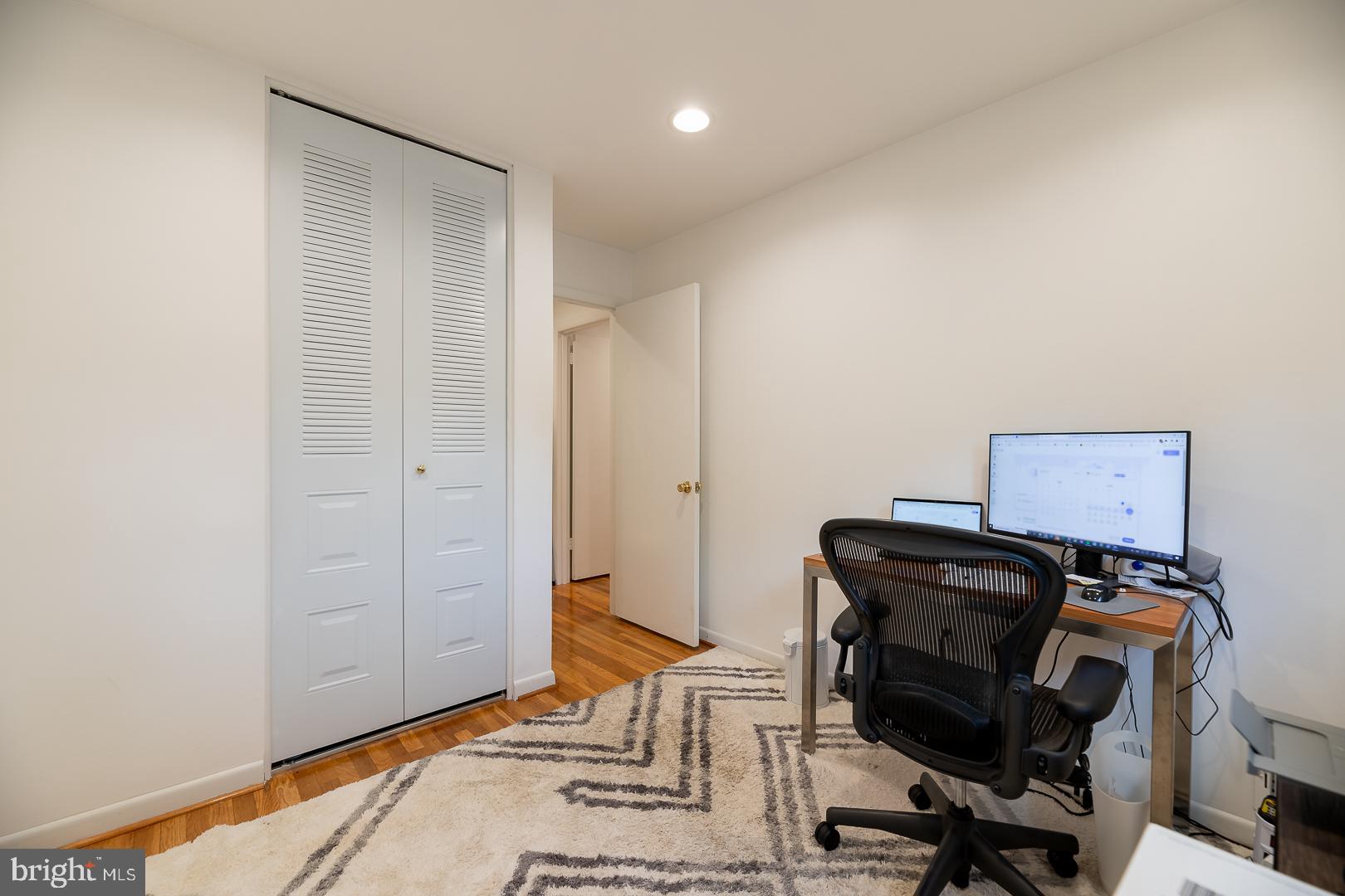 PARKSIDE CONDOMINIUMS - Residential