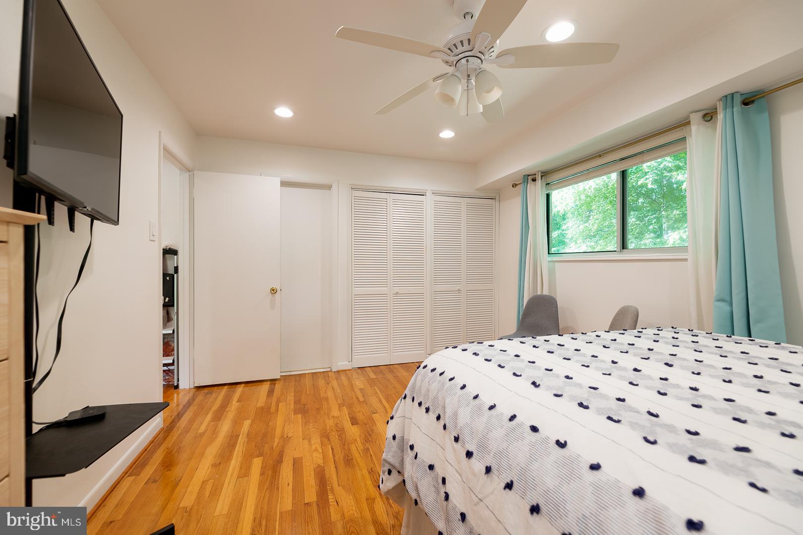 PARKSIDE CONDOMINIUMS - Residential