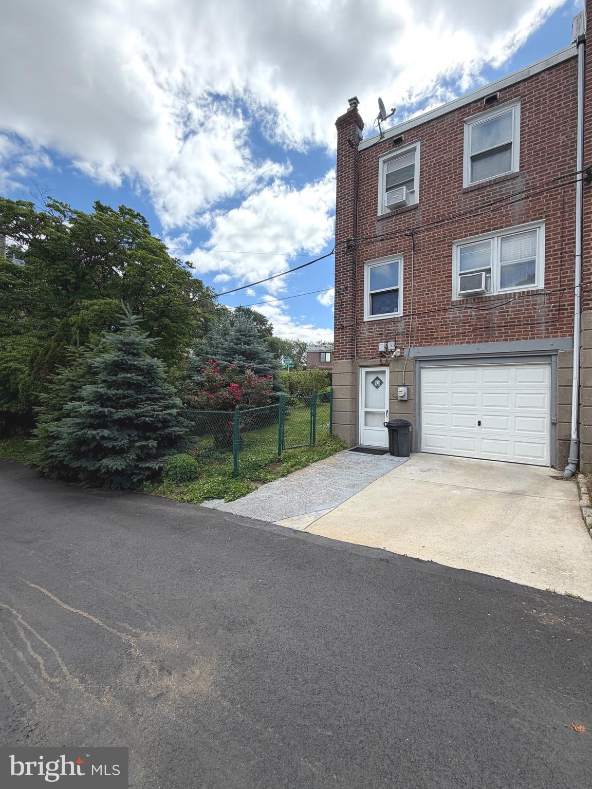 OVERBROOK PARK - Residential