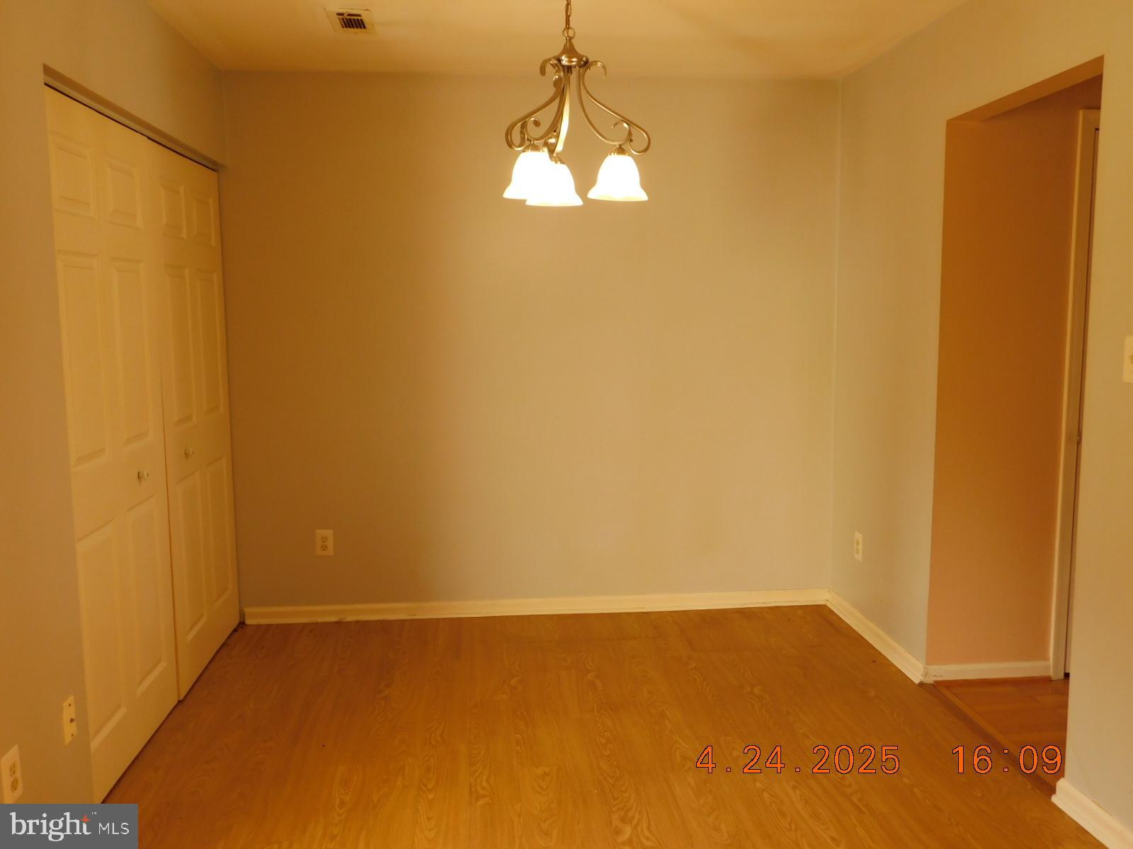 CHESAPEAKE LANDING - Residential
