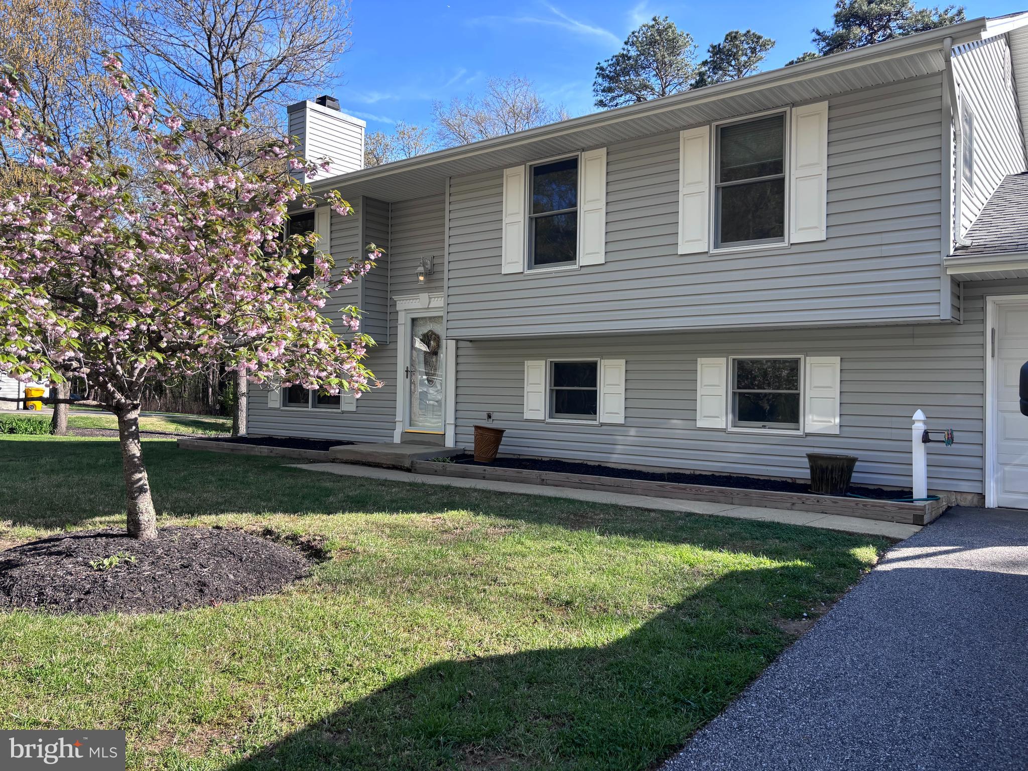 DERBY FARMS - Residential