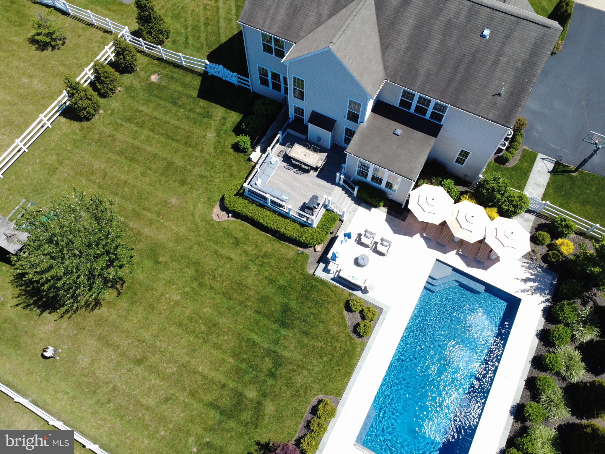 RED CEDAR - Residential