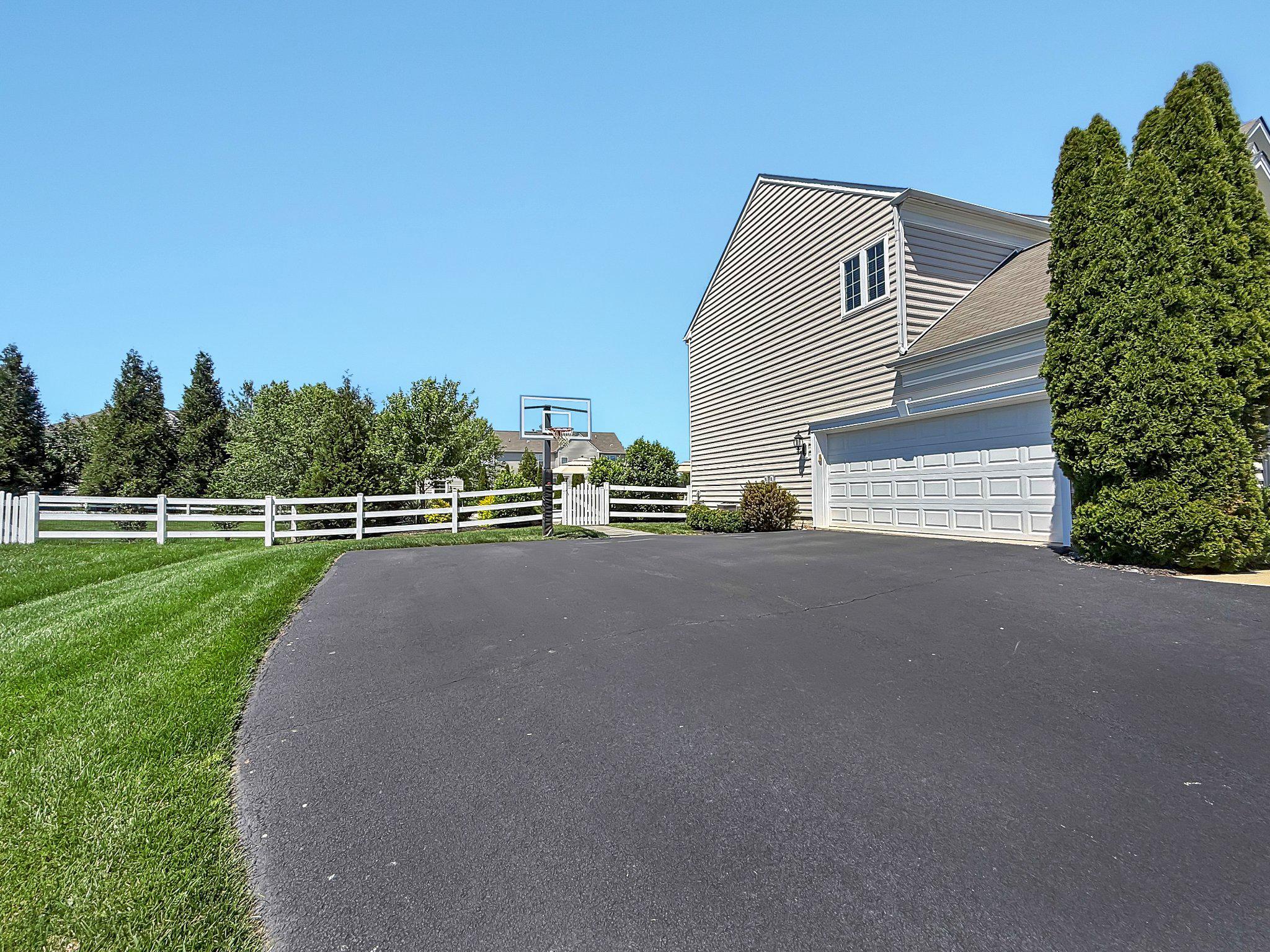RED CEDAR - Residential