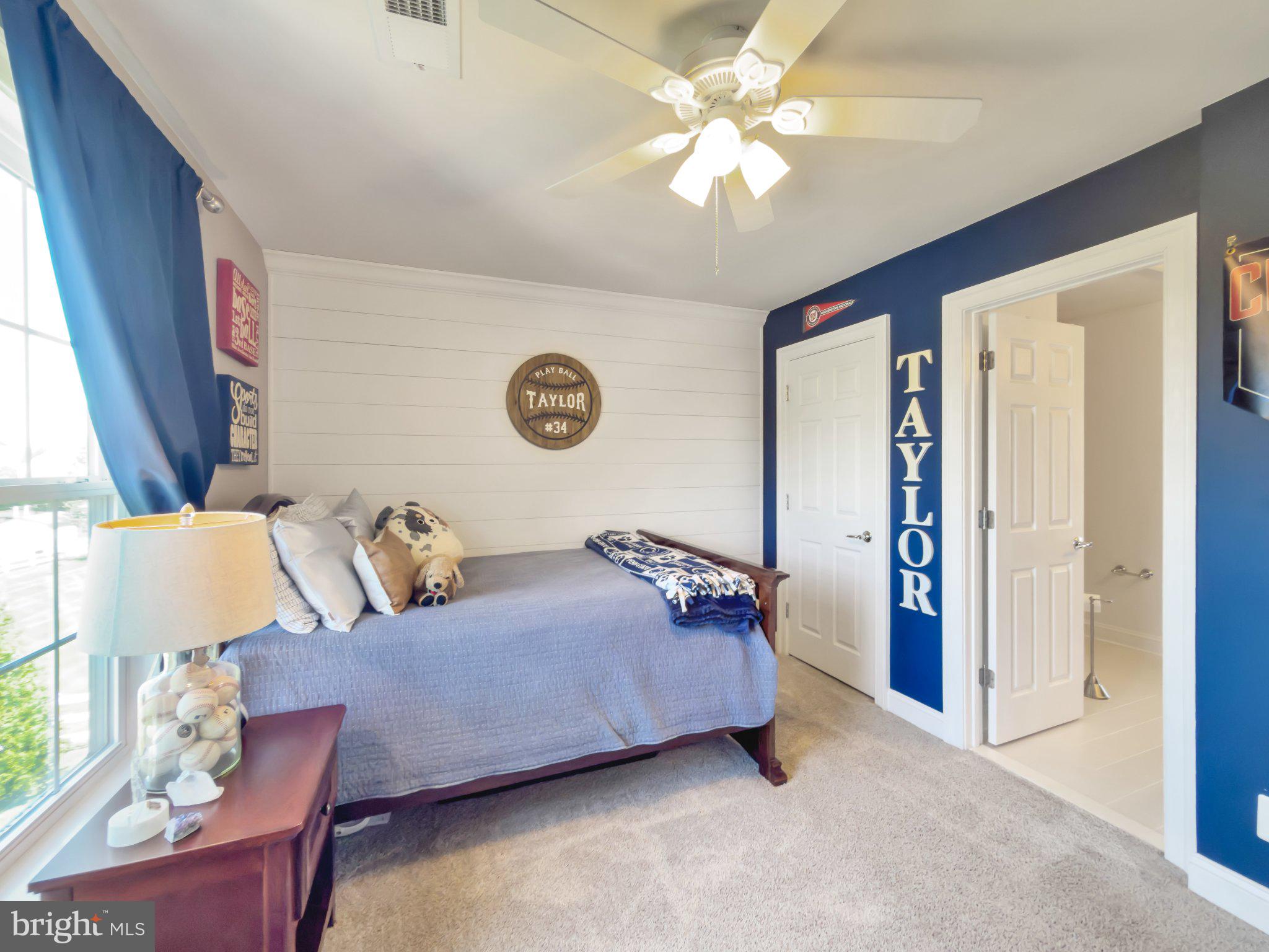 RED CEDAR - Residential
