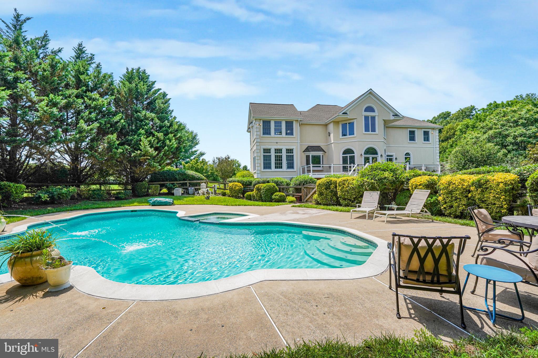 CATOCTIN CREEKS - Residential