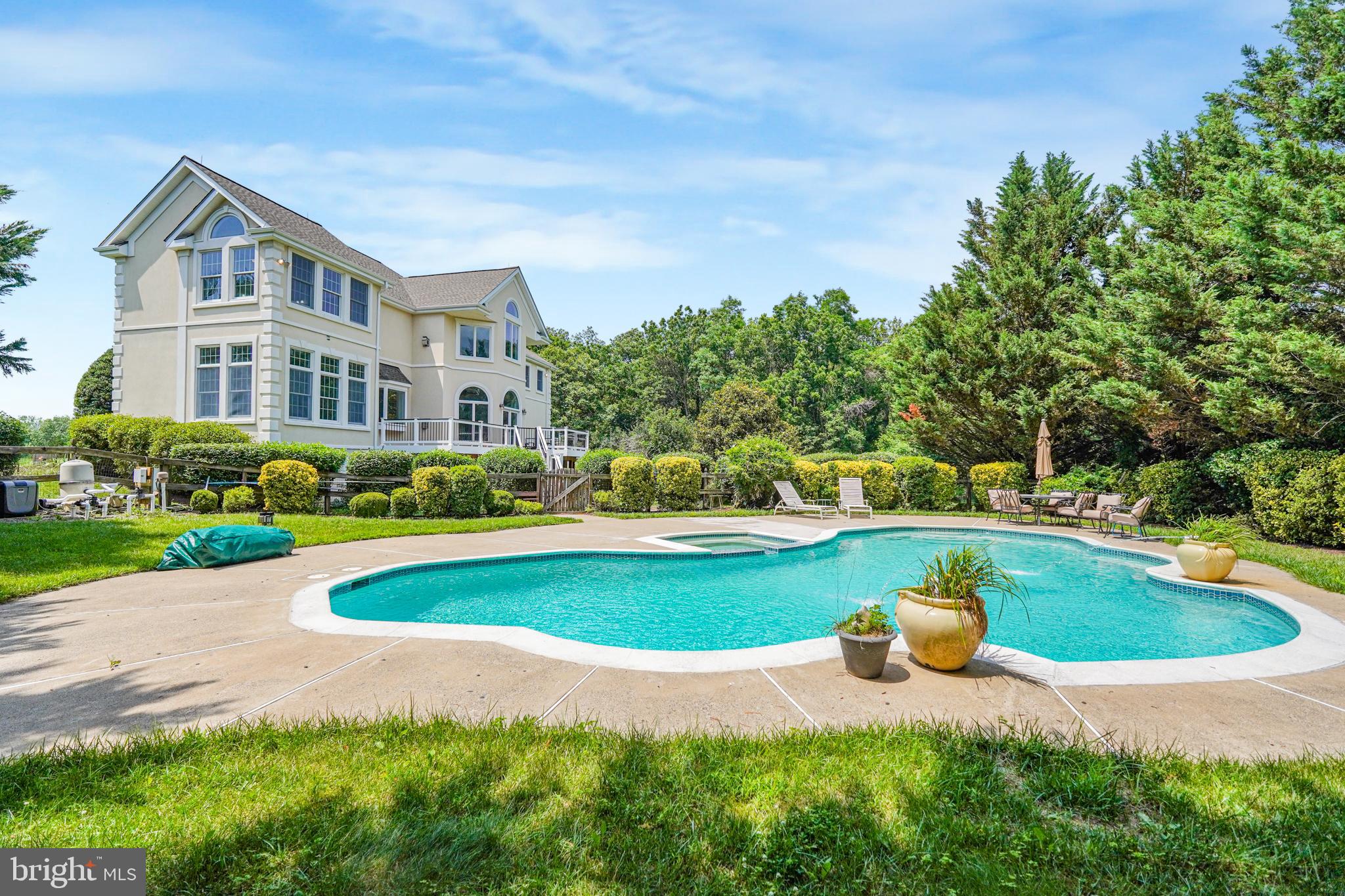 CATOCTIN CREEKS - Residential