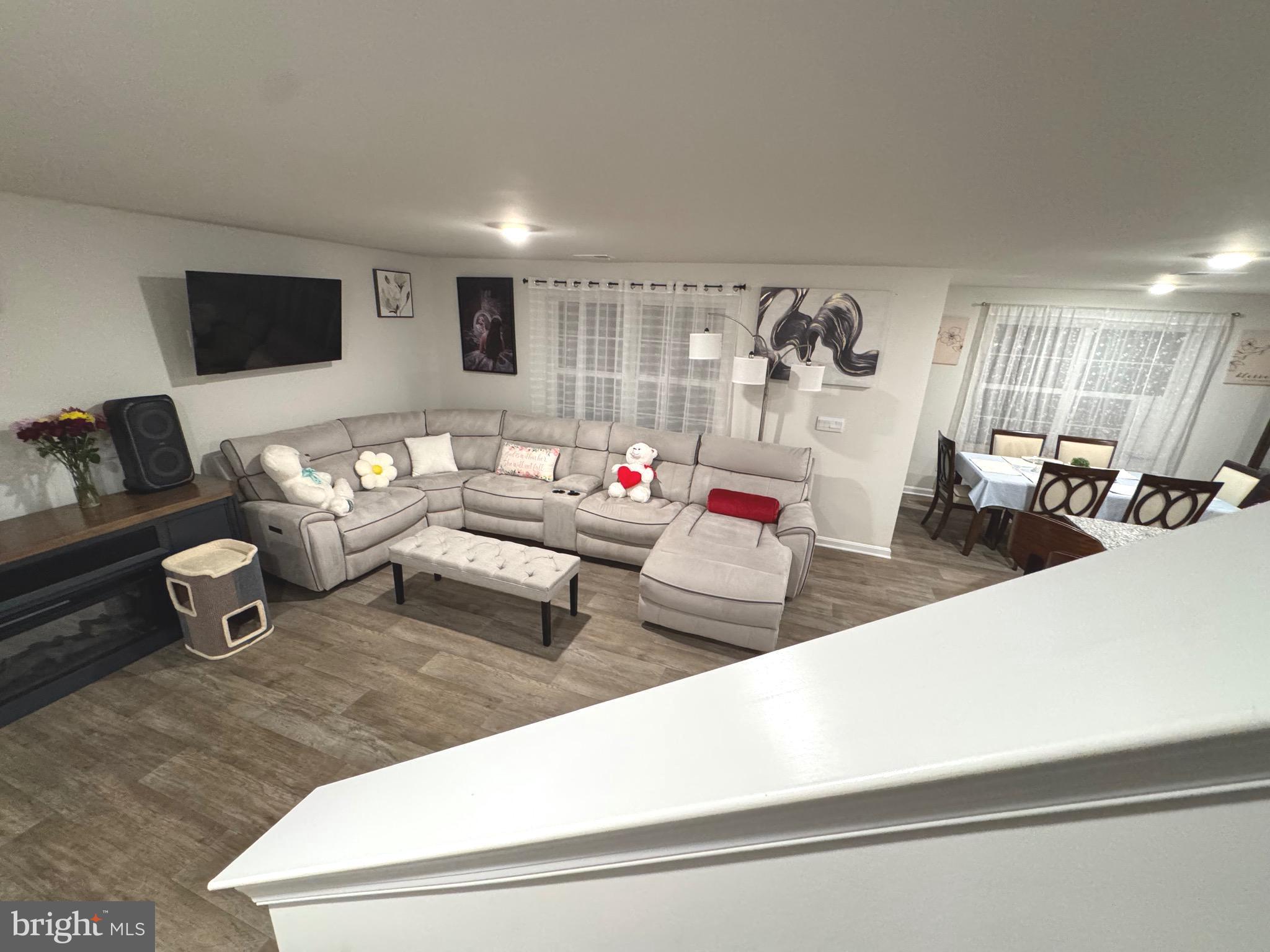 WEST WIND - Residential