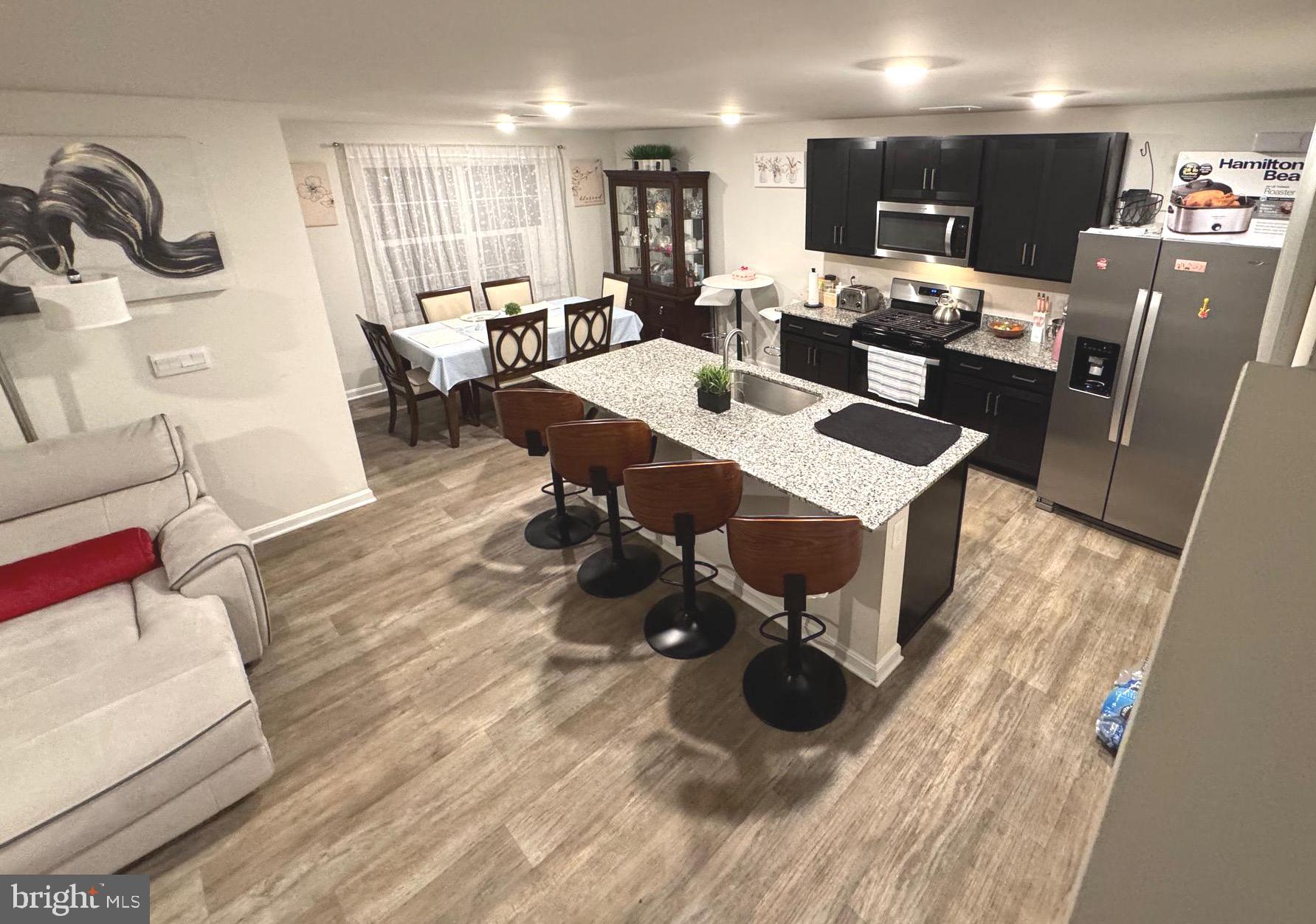 WEST WIND - Residential