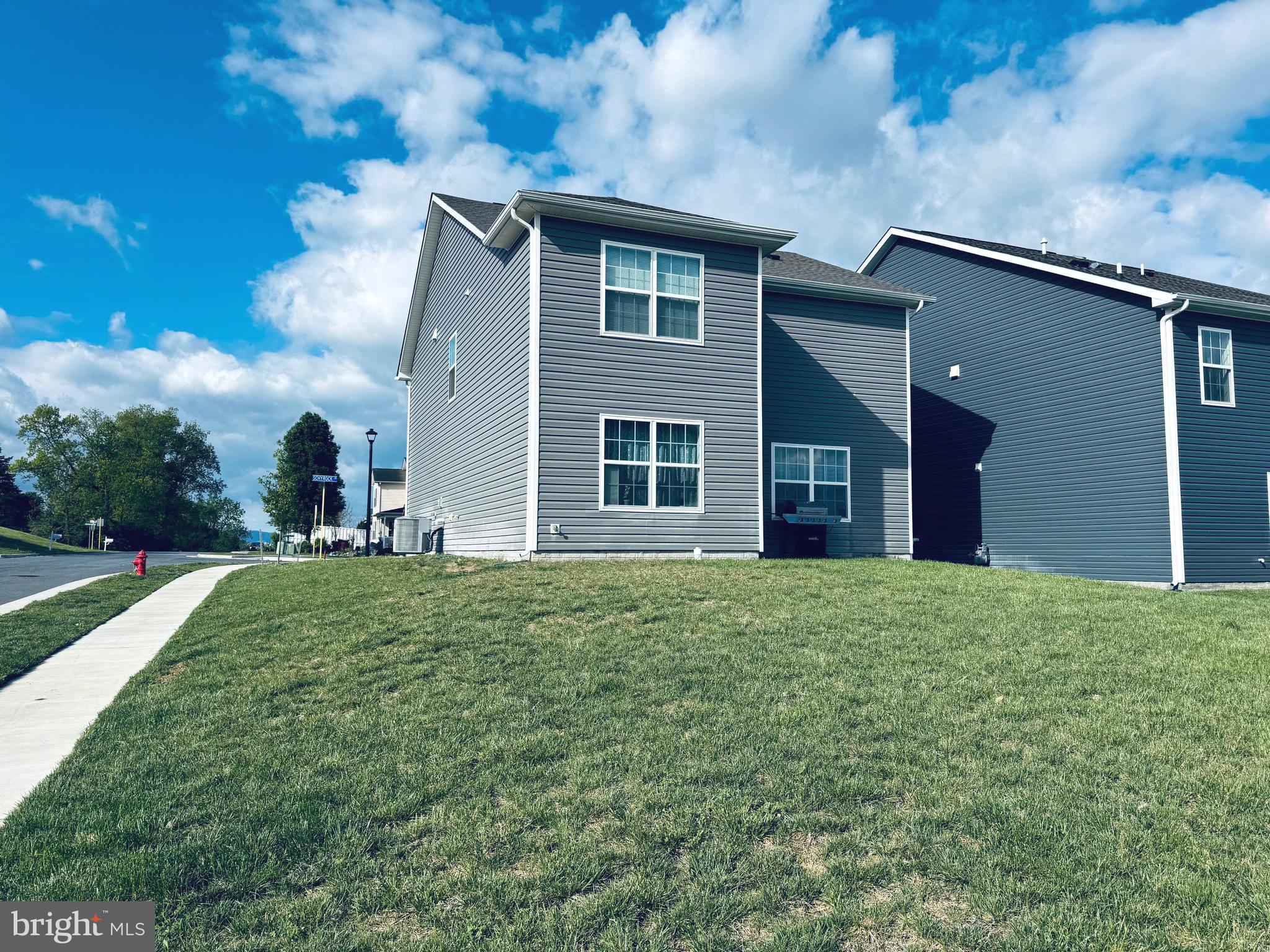 WEST WIND - Residential