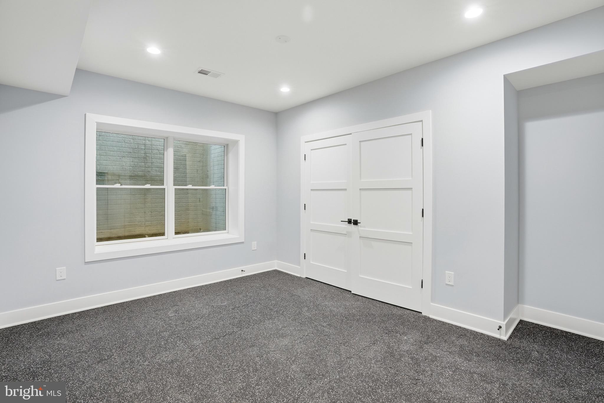 PIMMIT VIEW - Residential