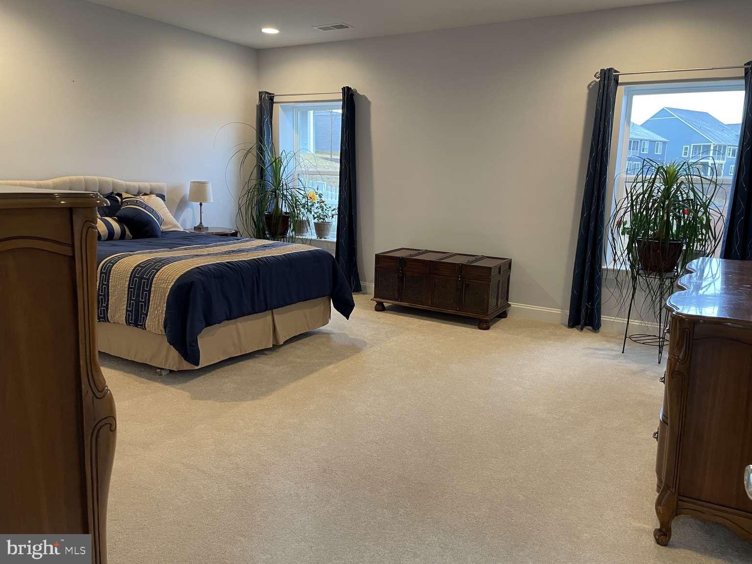 LAKE FREDERICK - Residential