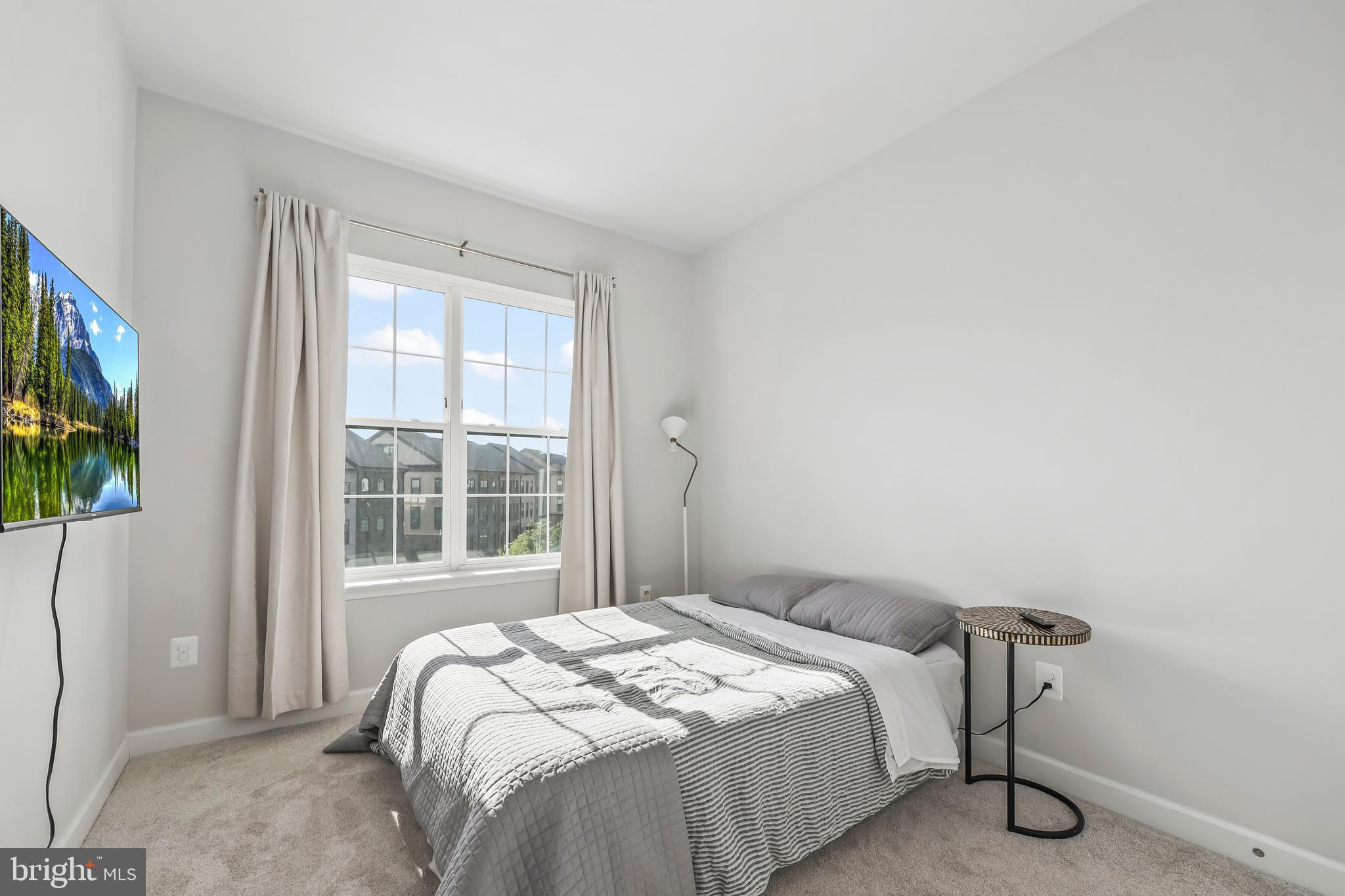 THE ENCLAVE - Residential