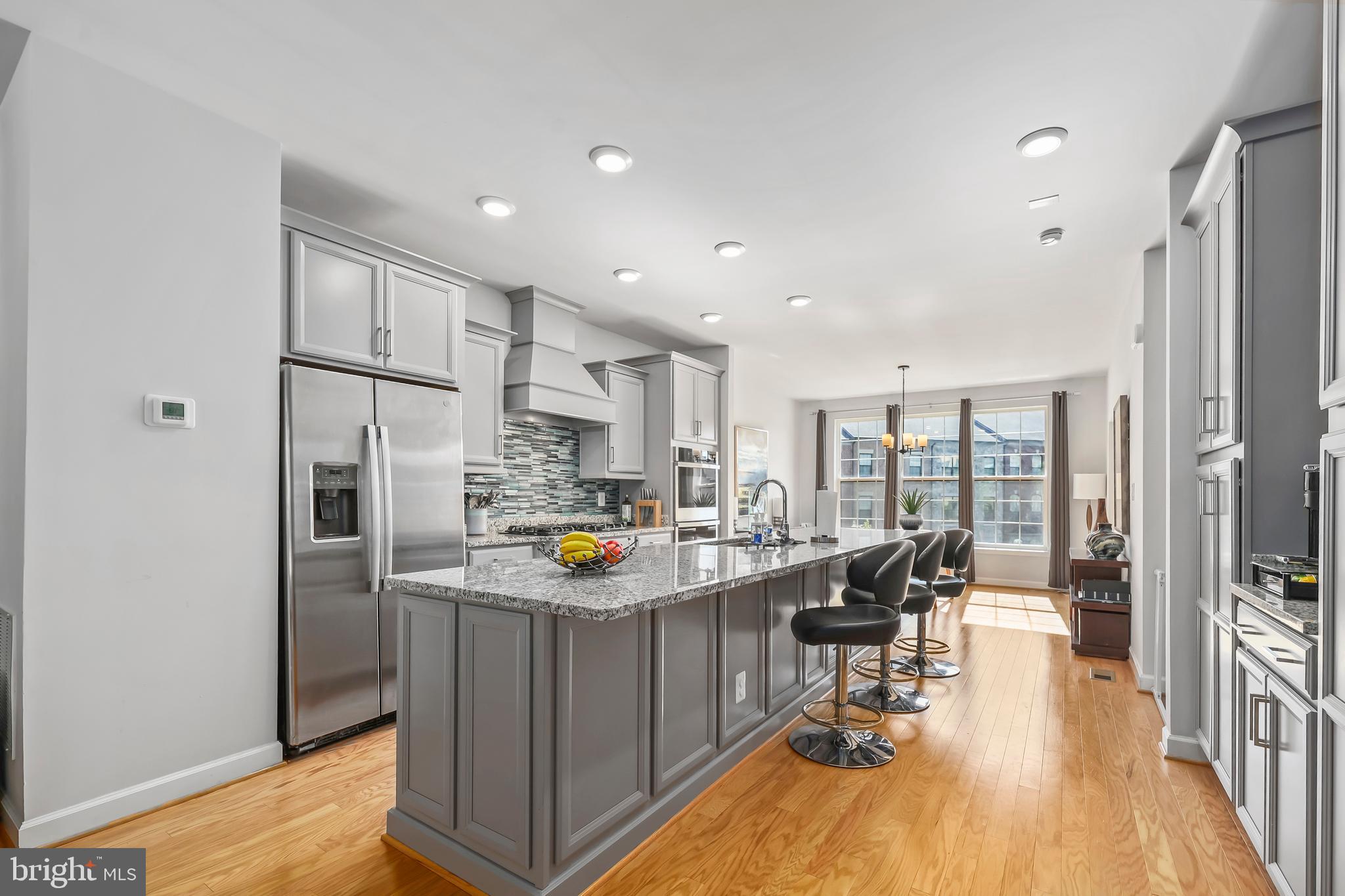 THE ENCLAVE - Residential