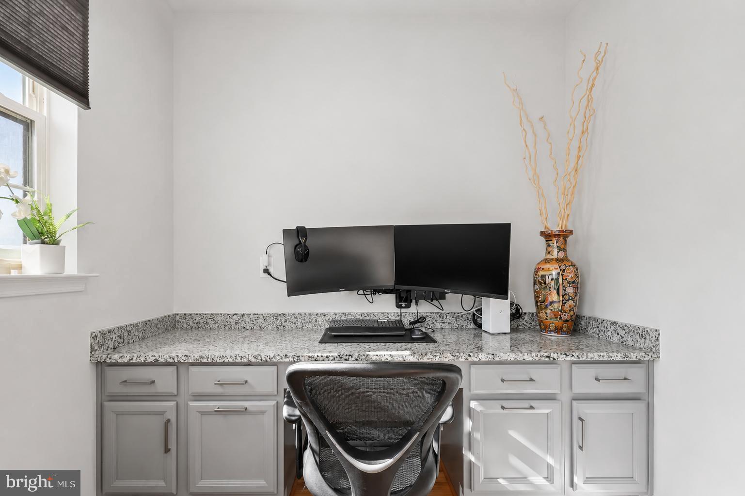 THE ENCLAVE - Residential