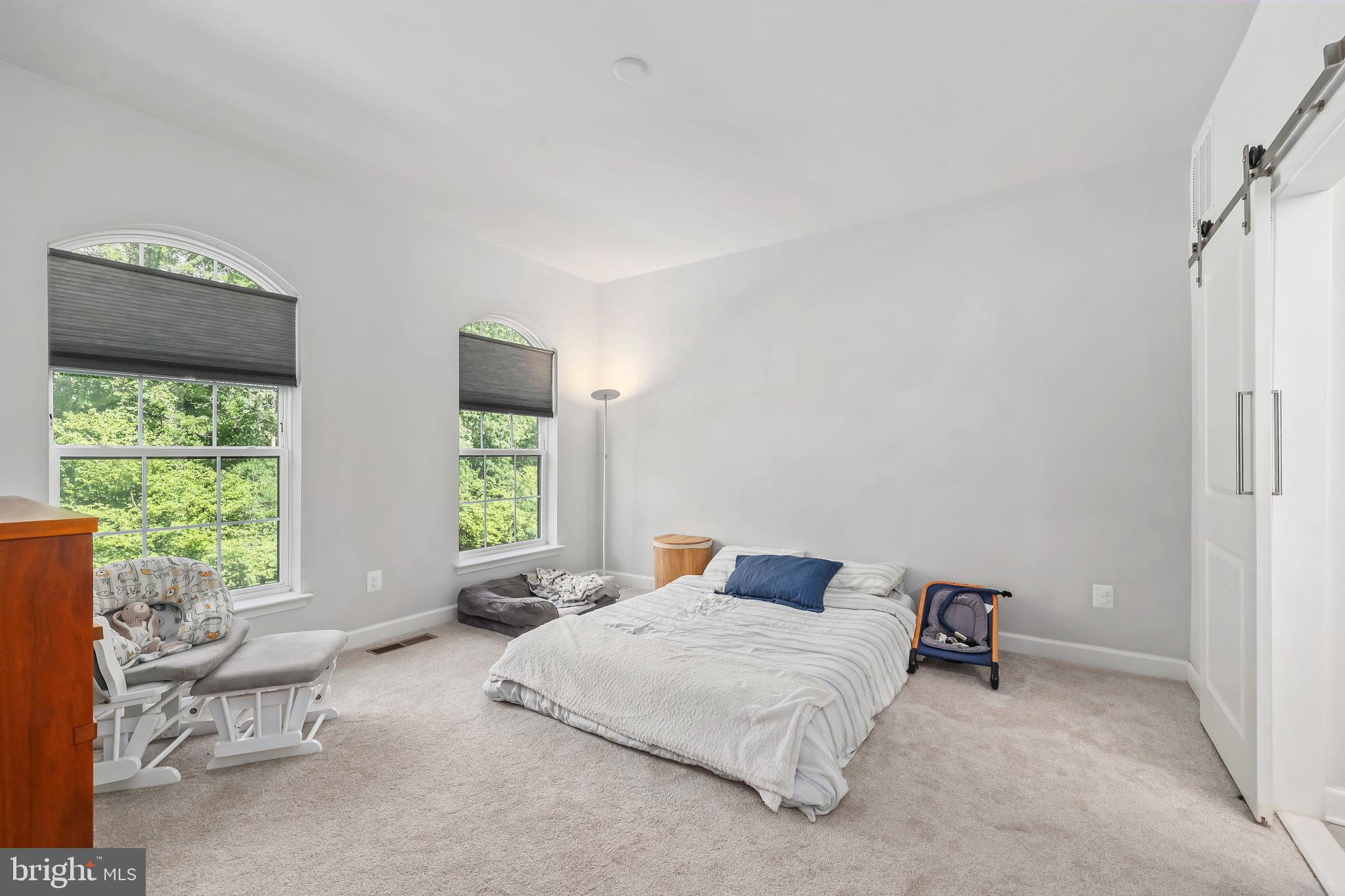 THE ENCLAVE - Residential