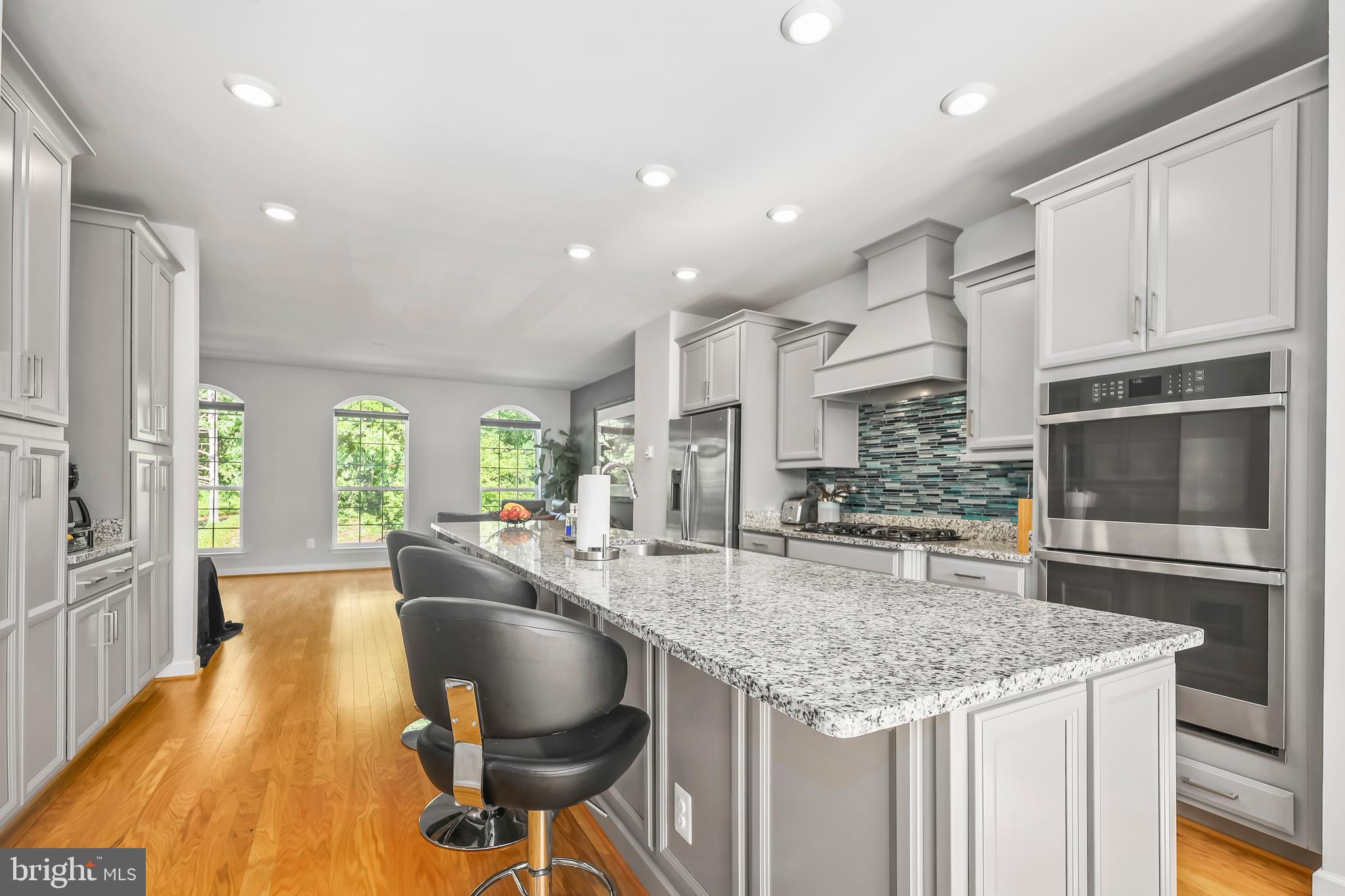 THE ENCLAVE - Residential