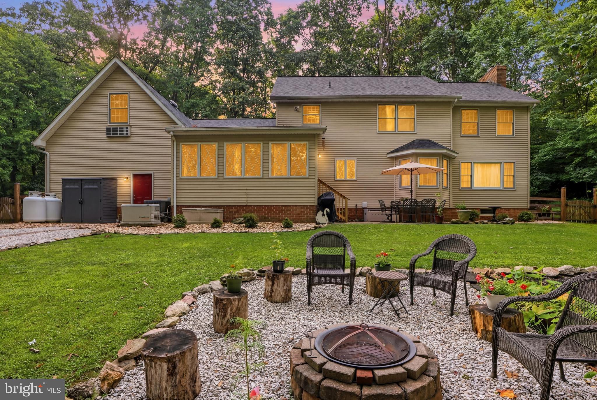 LAUREL WOODS - Residential